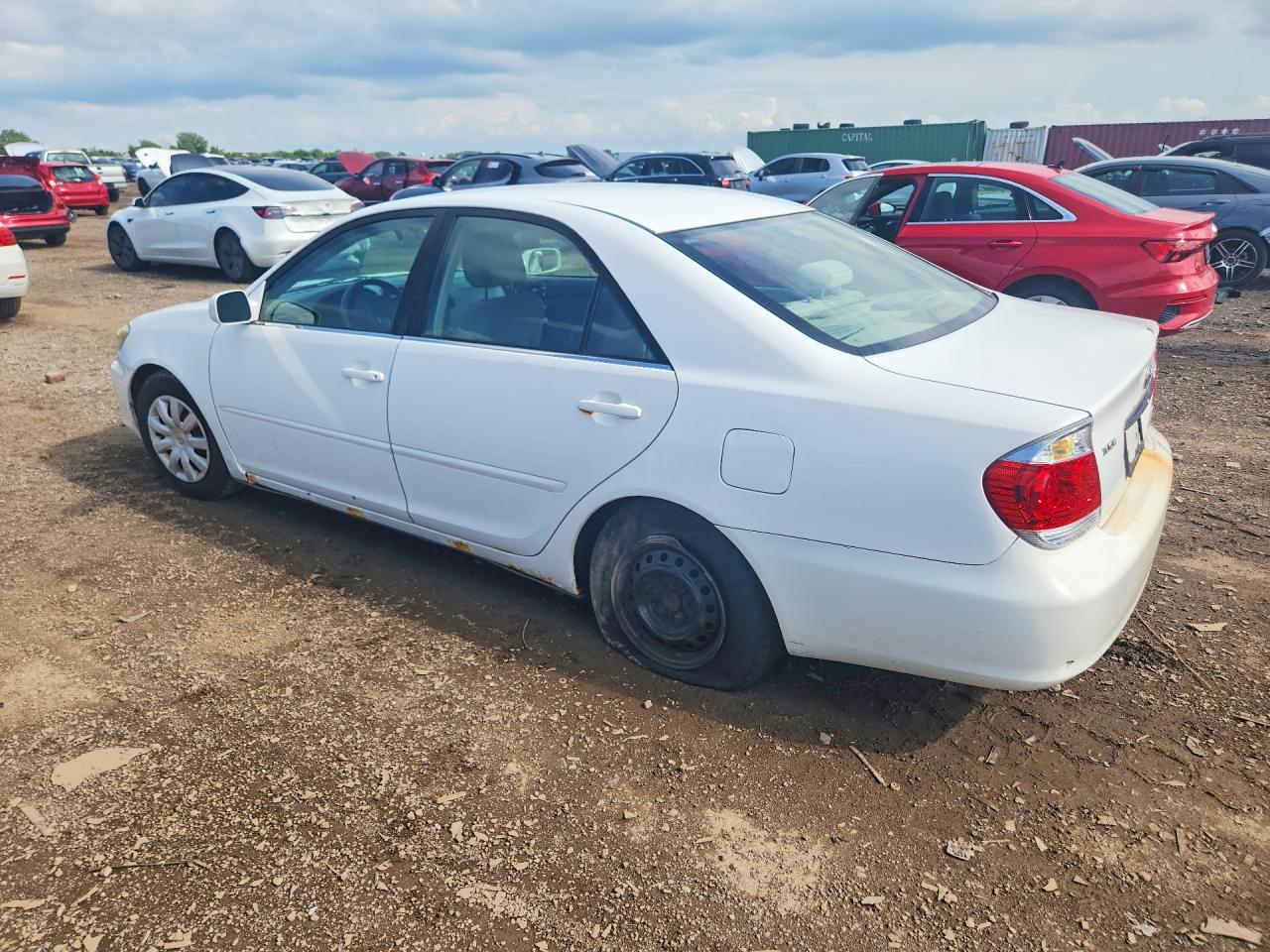 2005 Toyota Camry Le White vin: 4T1BE32K05U005818