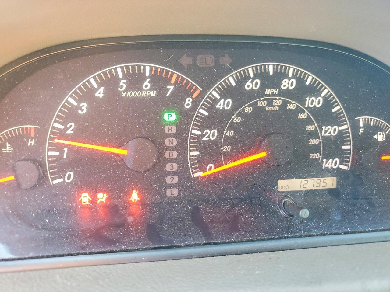 2005 Toyota Camry Le Gold vin: 4T1BE32K05U009609