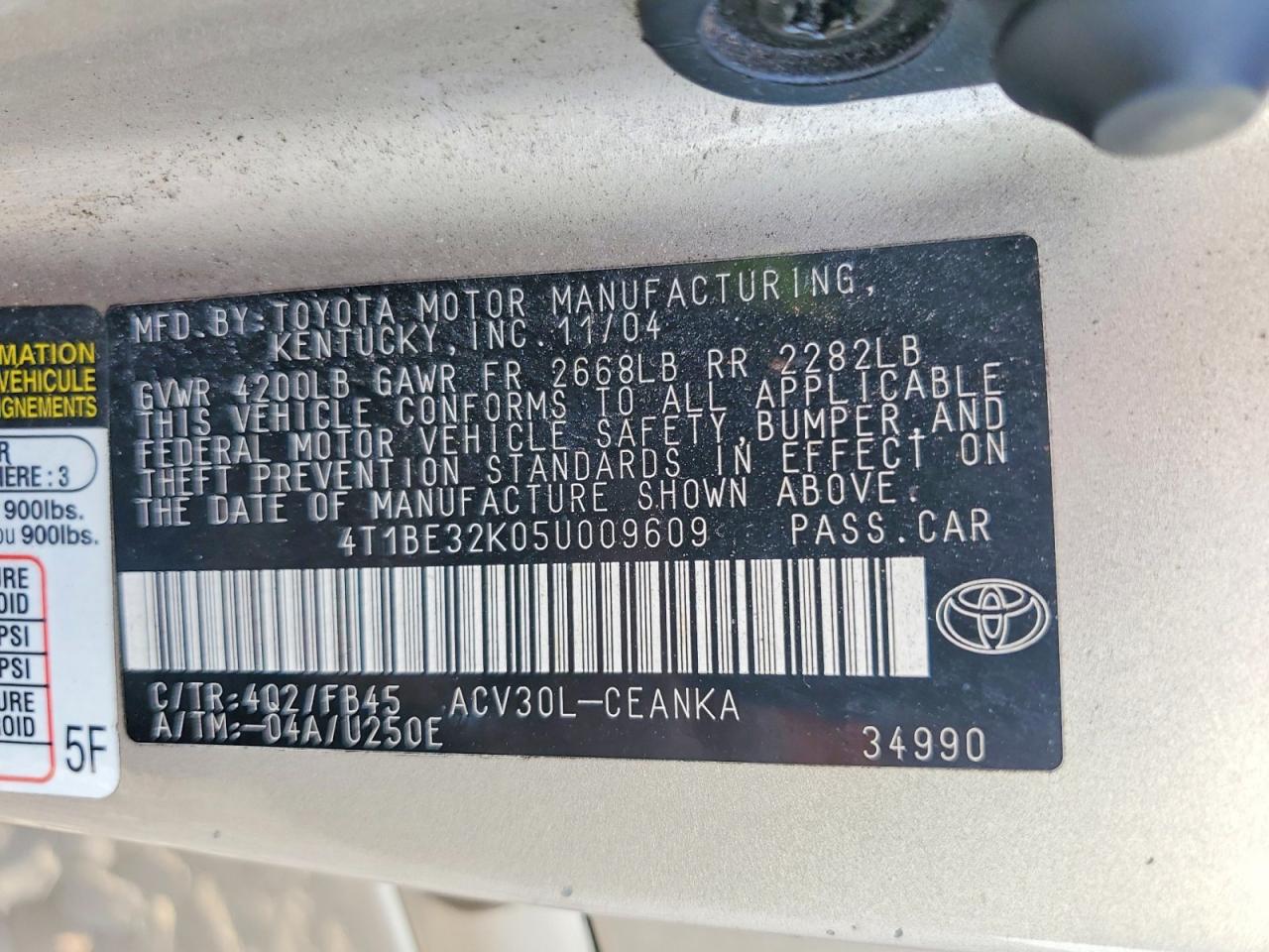 2005 Toyota Camry Le Gold vin: 4T1BE32K05U009609