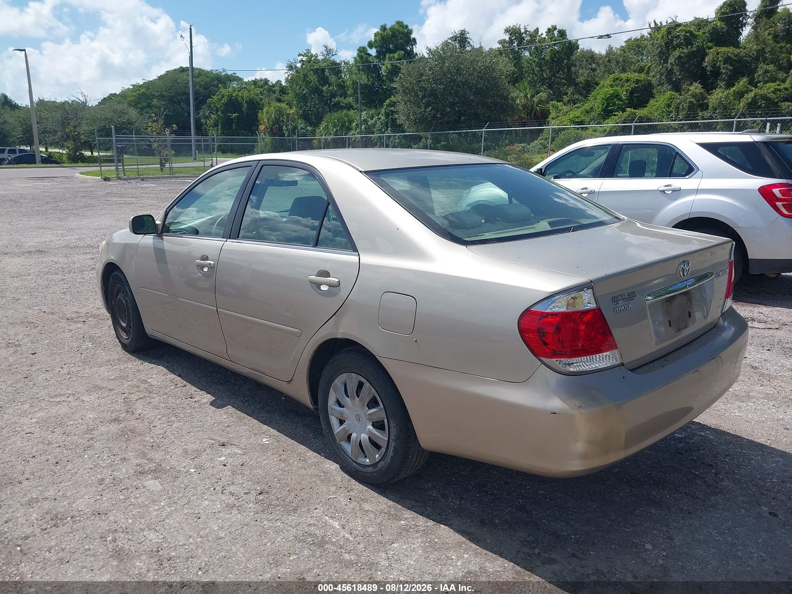 2005 Toyota Camry Le Beige vin: 4T1BE32K05U015684