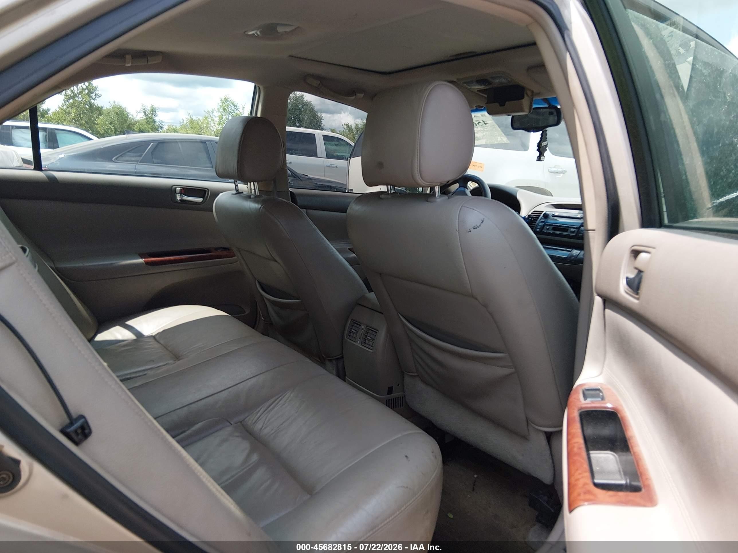 2005 Toyota Camry Xle Tan vin: 4T1BE32K05U041492