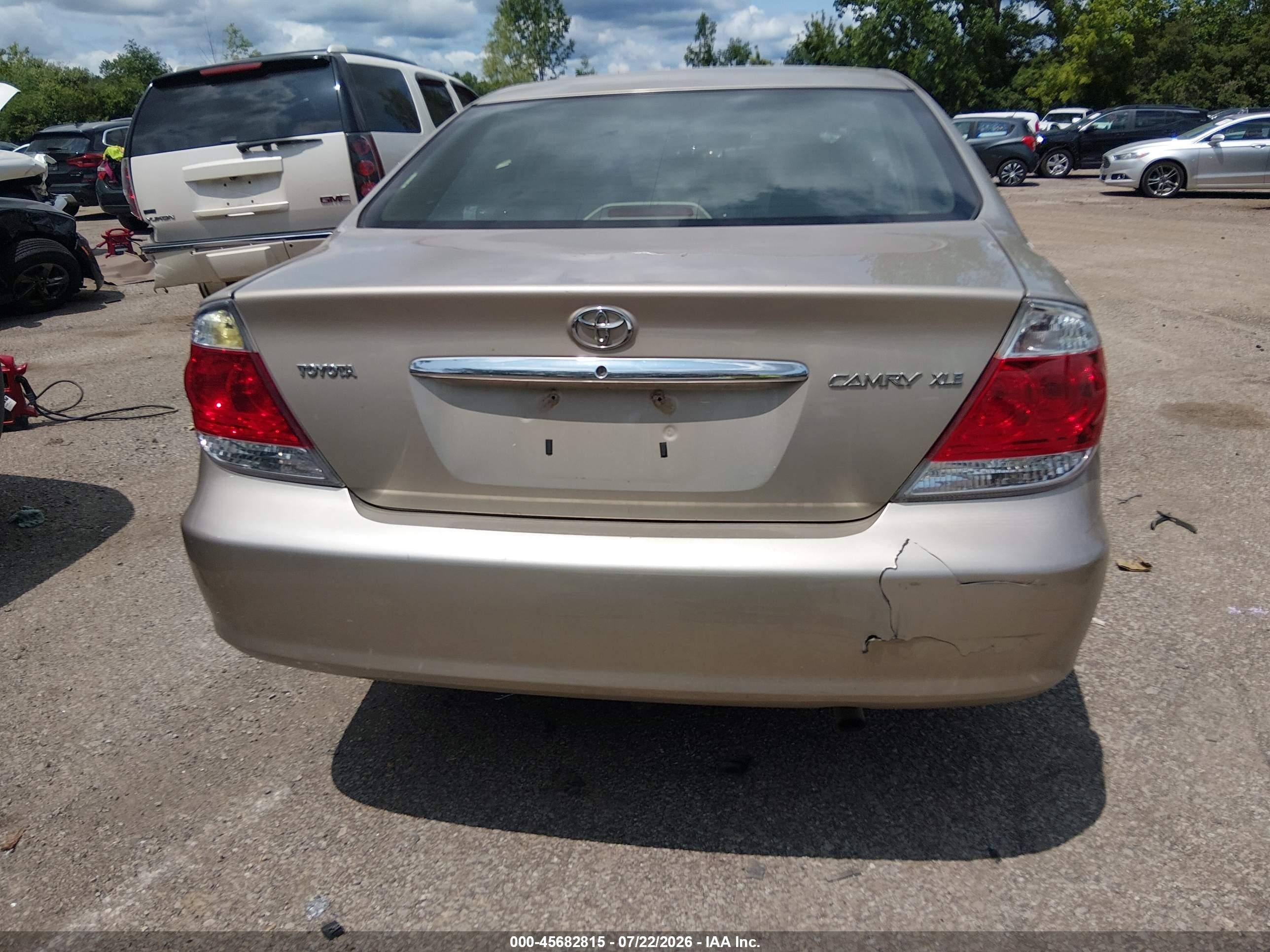 2005 Toyota Camry Xle Tan vin: 4T1BE32K05U041492