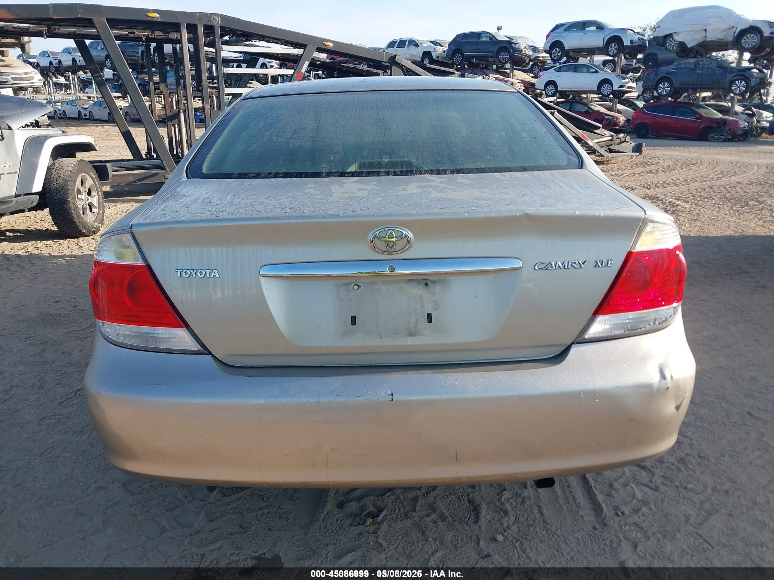 2005 Toyota Camry Xle Gold vin: 4T1BE32K05U076694