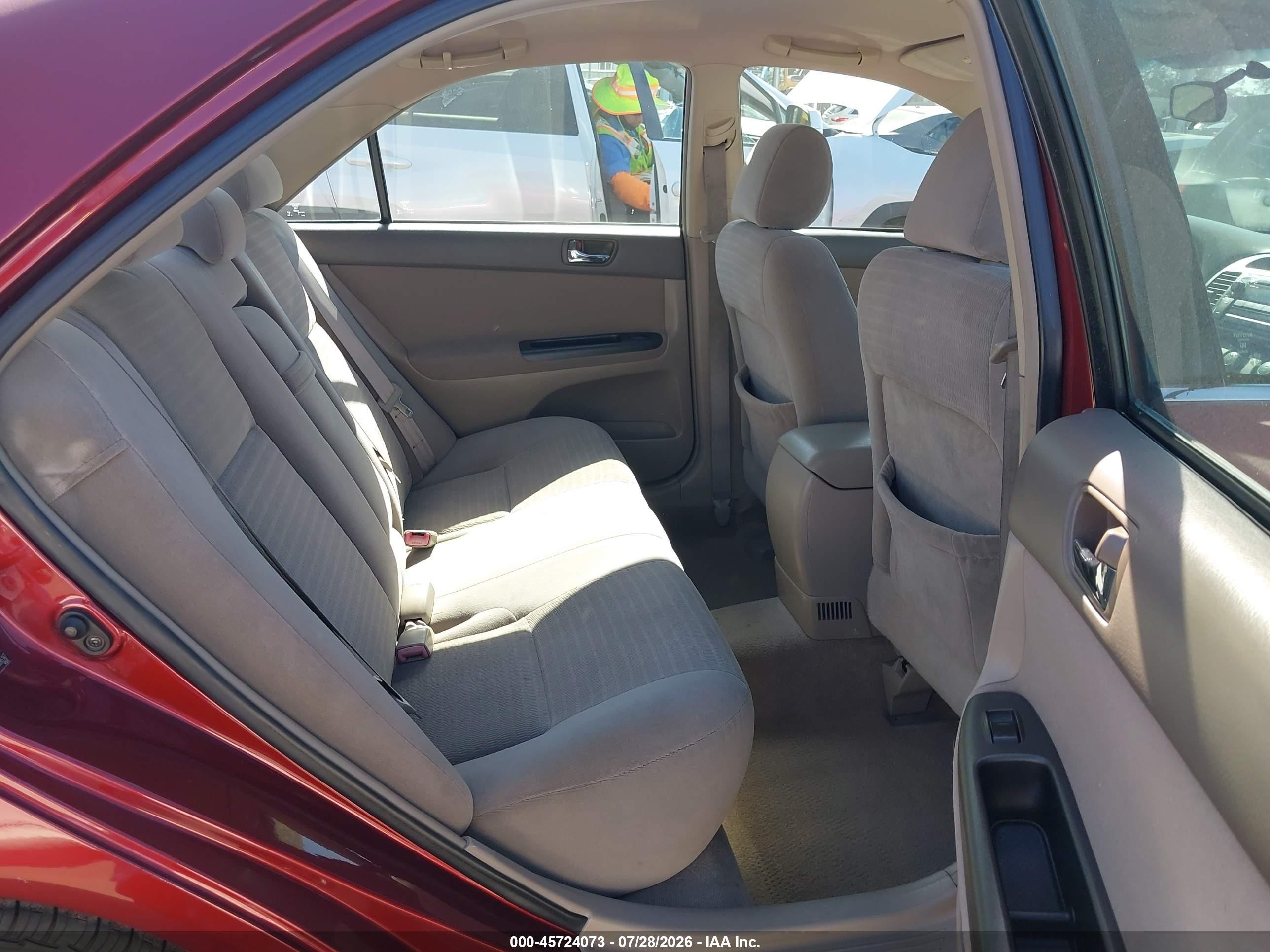 2005 Toyota Camry Le Красный vin: 4T1BE32K05U095147