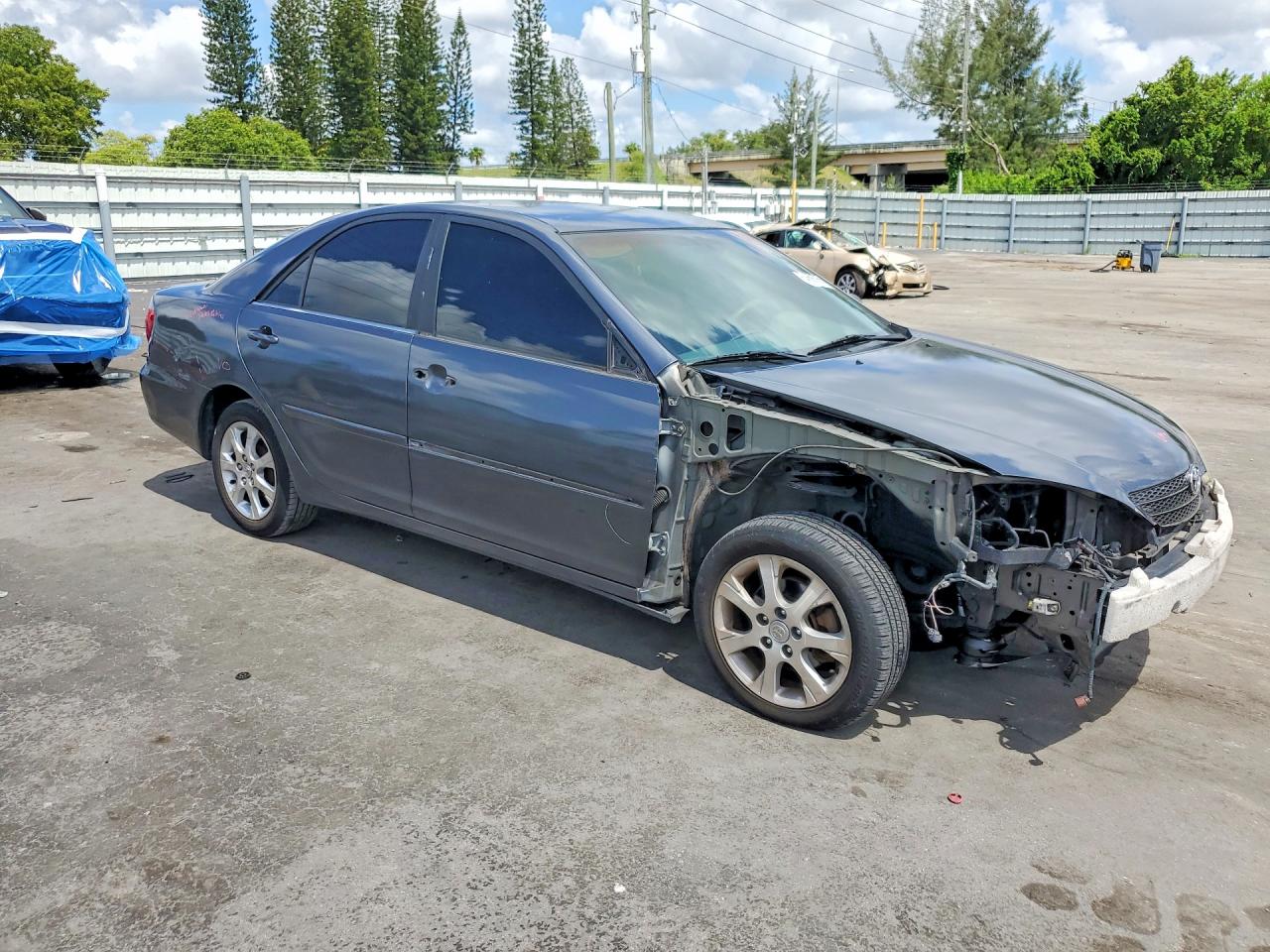 2005 Toyota Camry Standard Gray vin: 4T1BE32K05U503288