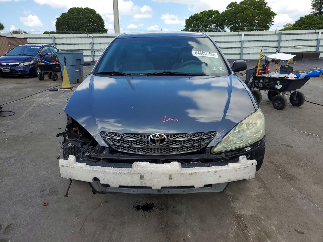 2005 Toyota Camry Standard Gray vin: 4T1BE32K05U503288
