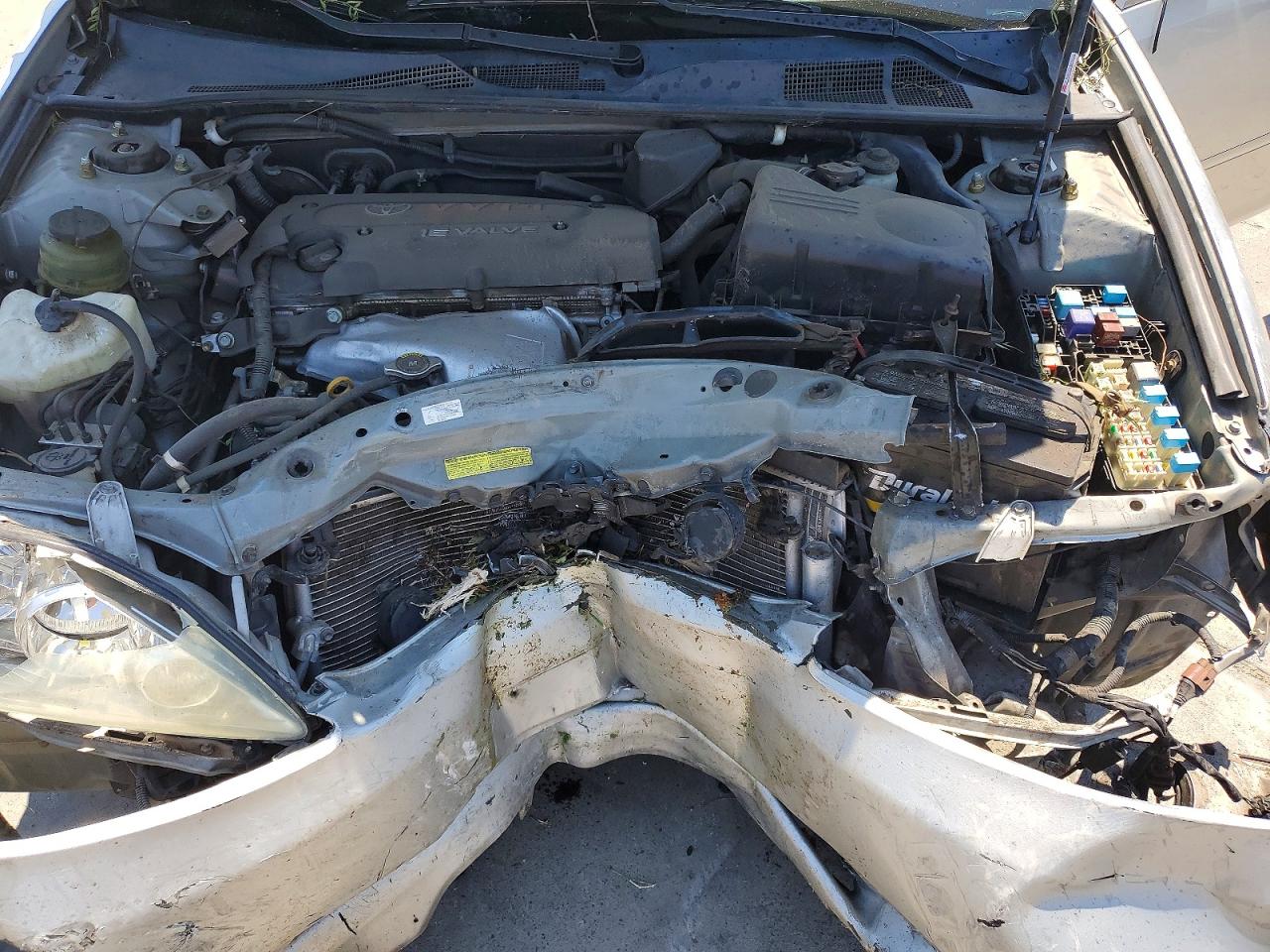 2005 Toyota Camry Le Silver vin: 4T1BE32K05U503369