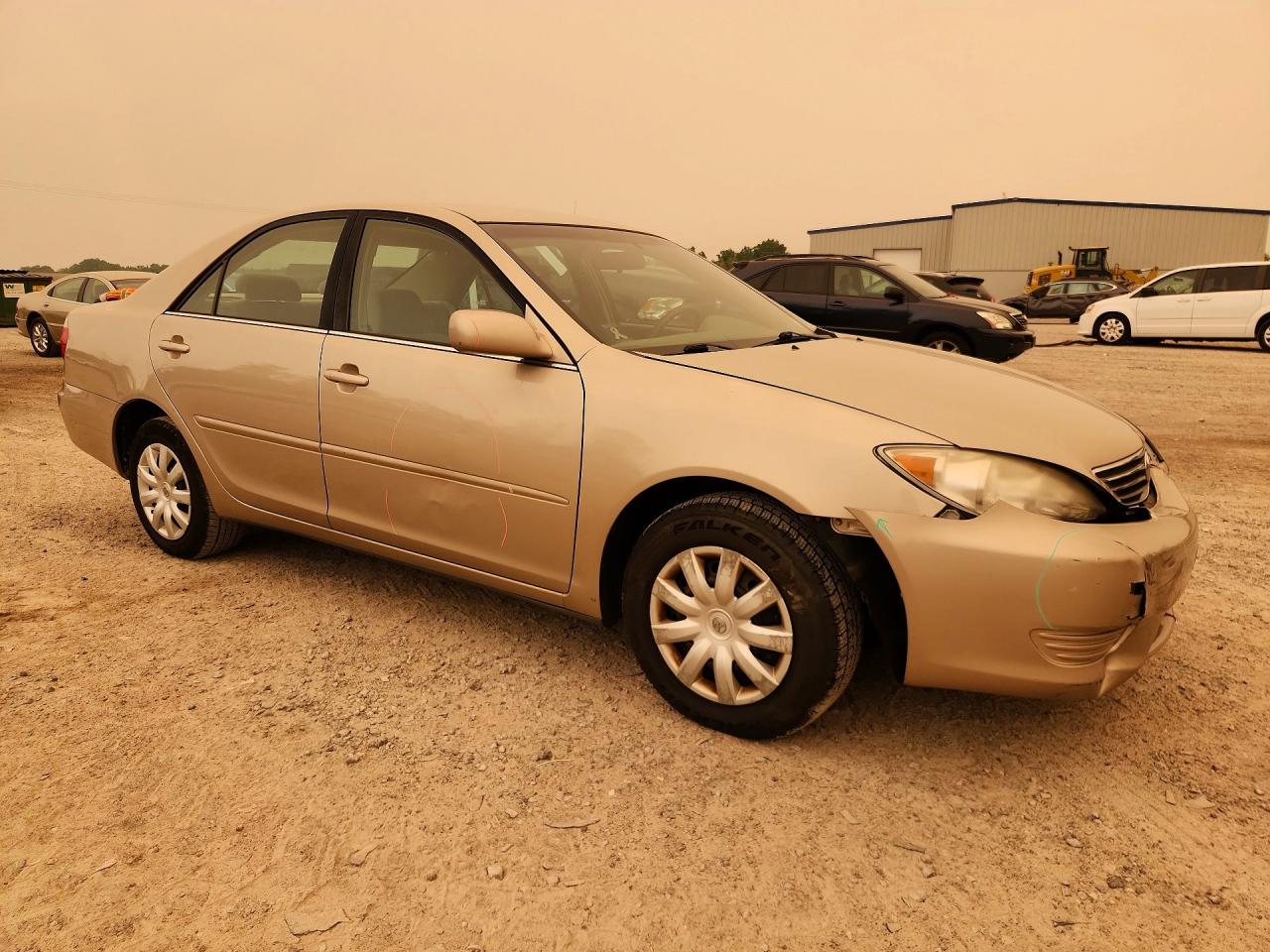 2005 Toyota Camry Le Tan vin: 4T1BE32K05U540423