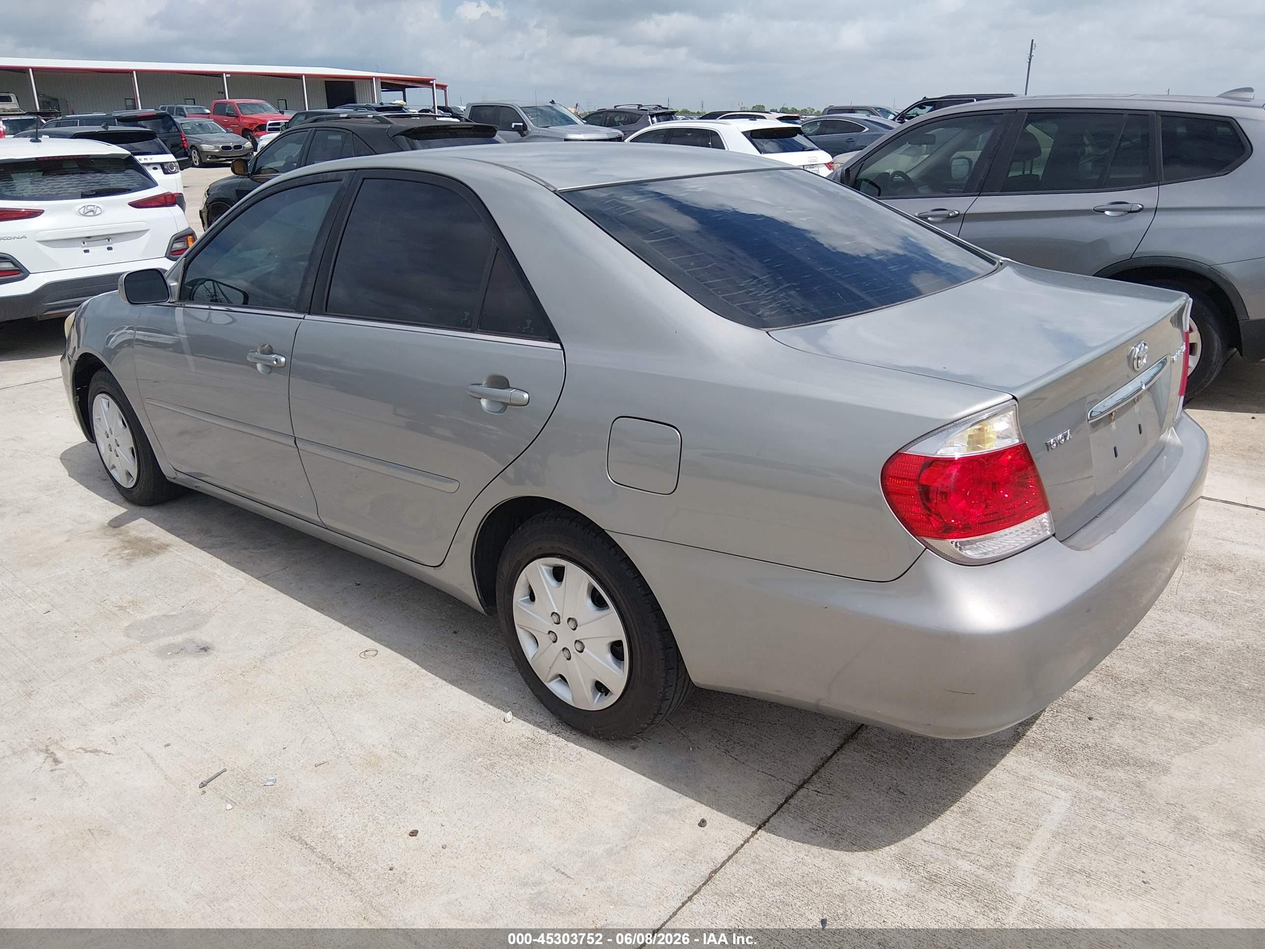 2005 Toyota Camry Le Серый vin: 4T1BE32K05U557982