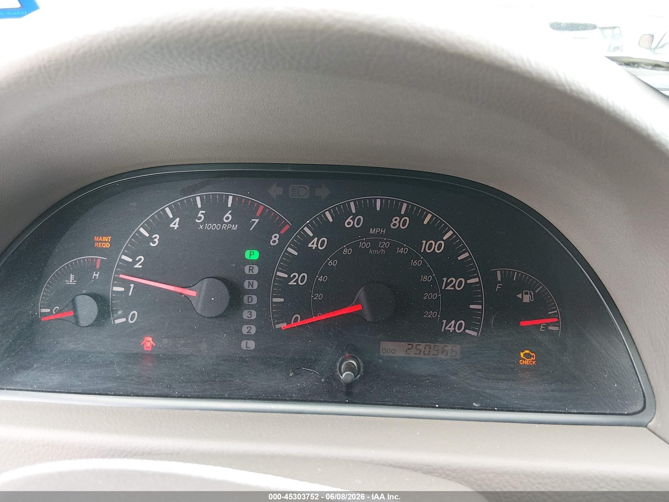 2005 Toyota Camry Le Серый vin: 4T1BE32K05U557982