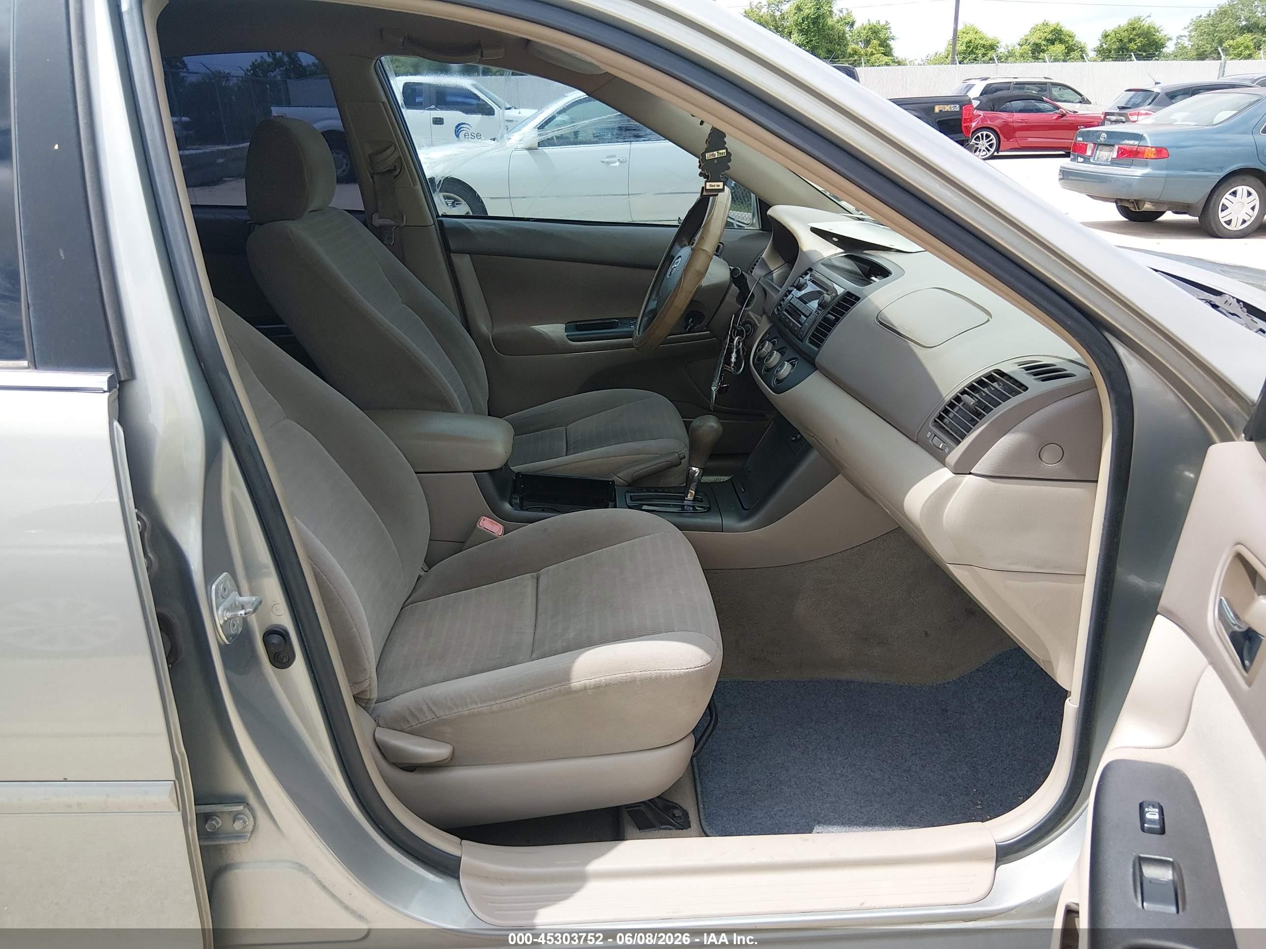2005 Toyota Camry Le Серый vin: 4T1BE32K05U557982