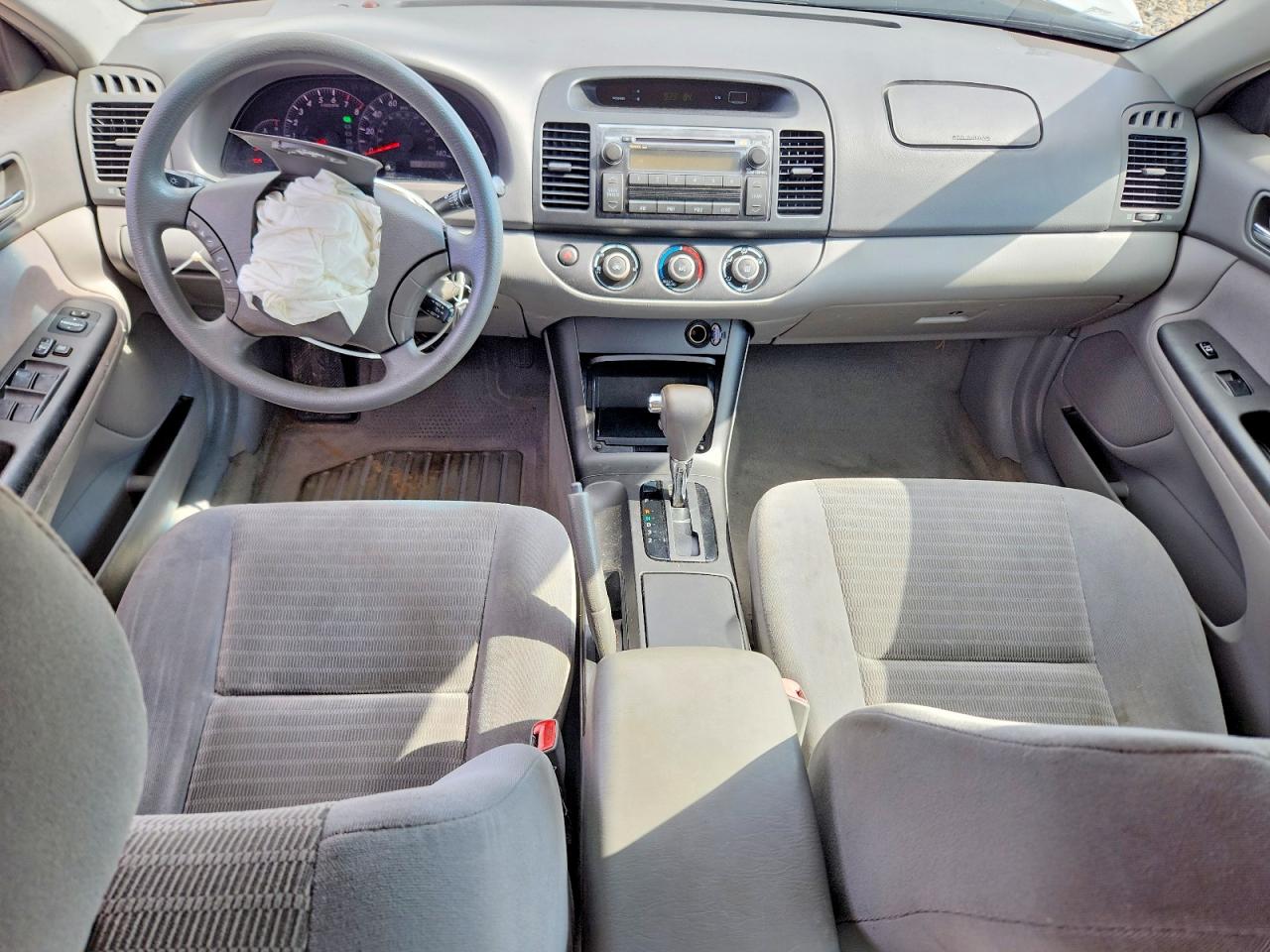 2005 Toyota Camry Le Белый vin: 4T1BE32K05U596880