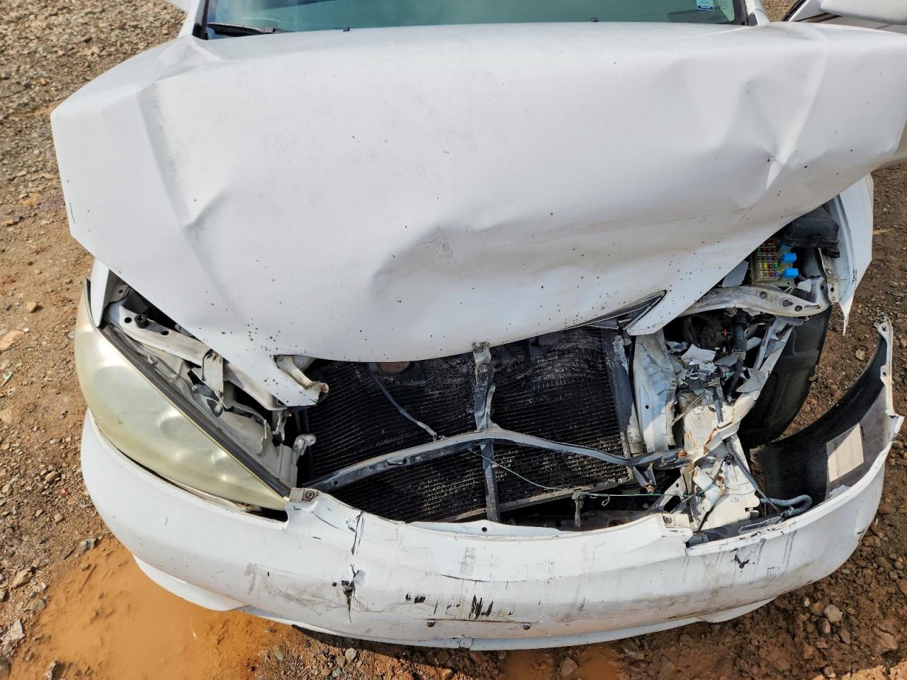 2005 Toyota Camry Le Белый vin: 4T1BE32K05U596880