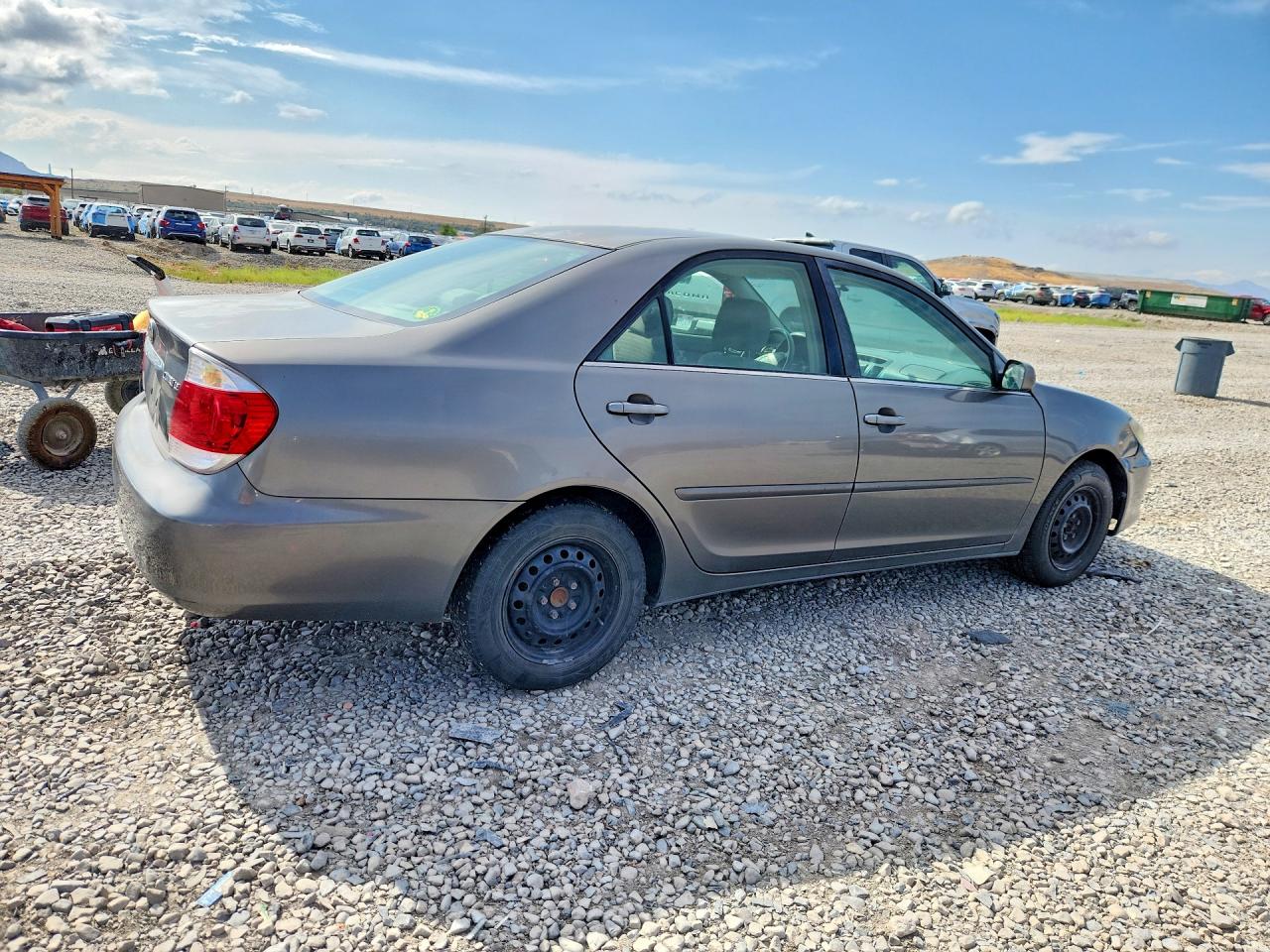 2005 Toyota Camry Le Gray vin: 4T1BE32K05U605173