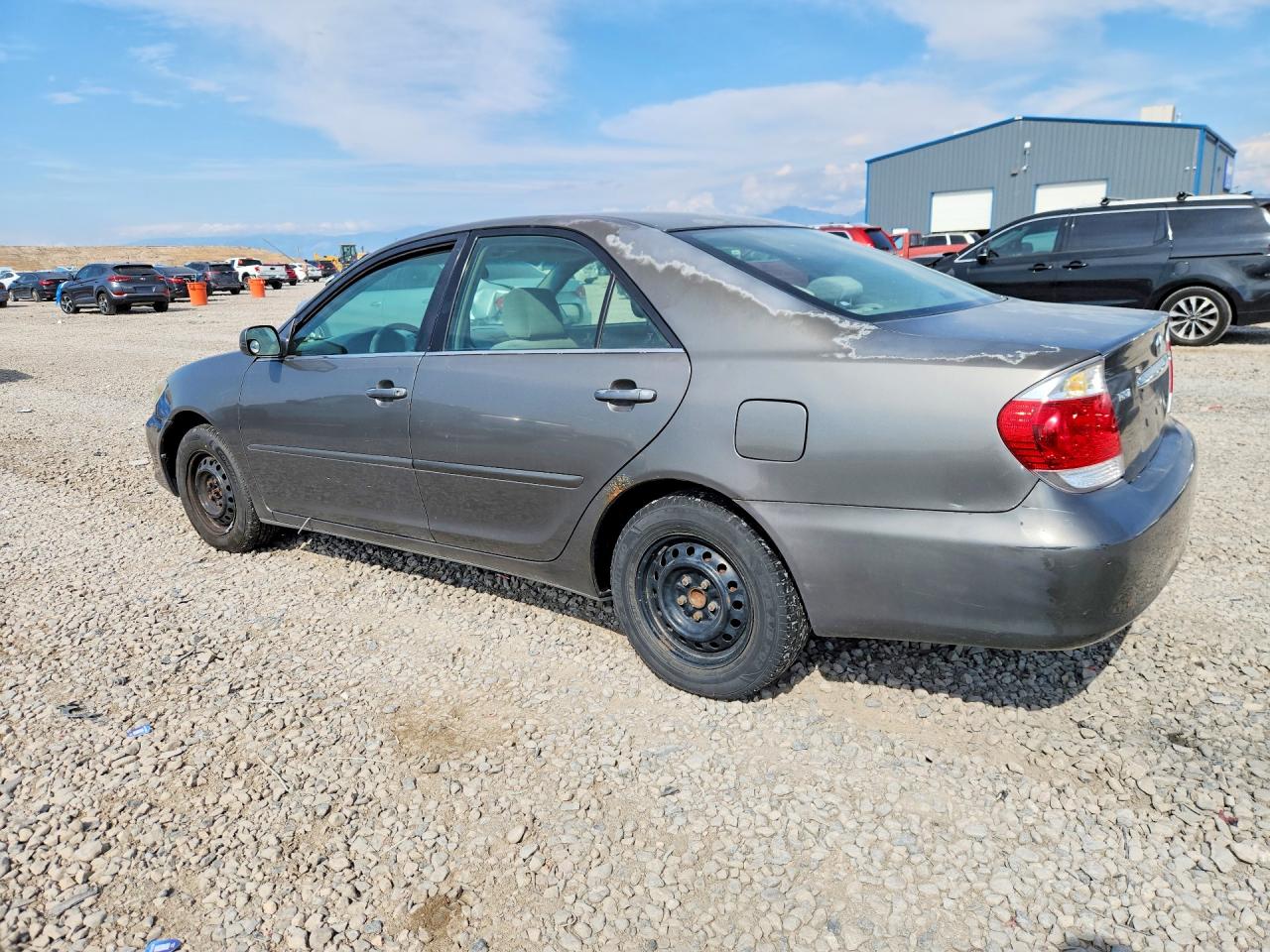 2005 Toyota Camry Le Gray vin: 4T1BE32K05U605173