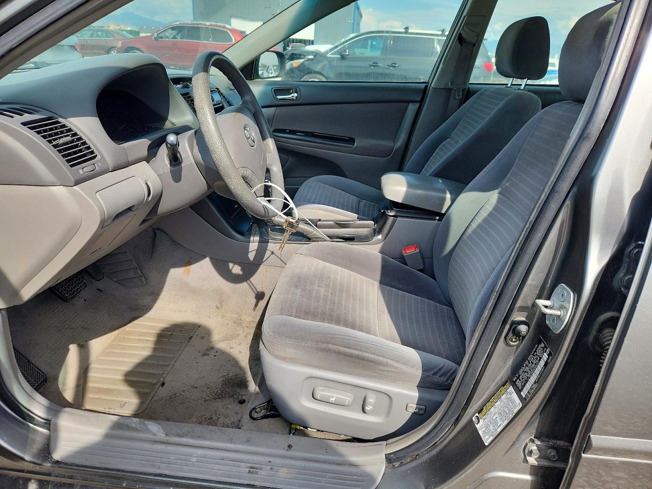 2005 Toyota Camry Le Gray vin: 4T1BE32K05U605173
