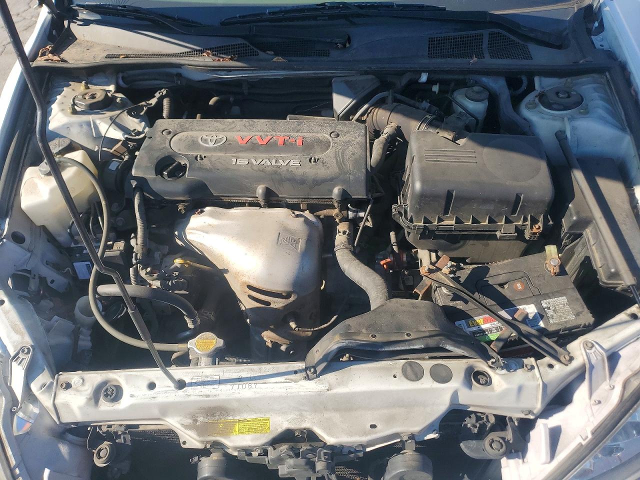 2005 Toyota Camry Le White vin: 4T1BE32K05U637007