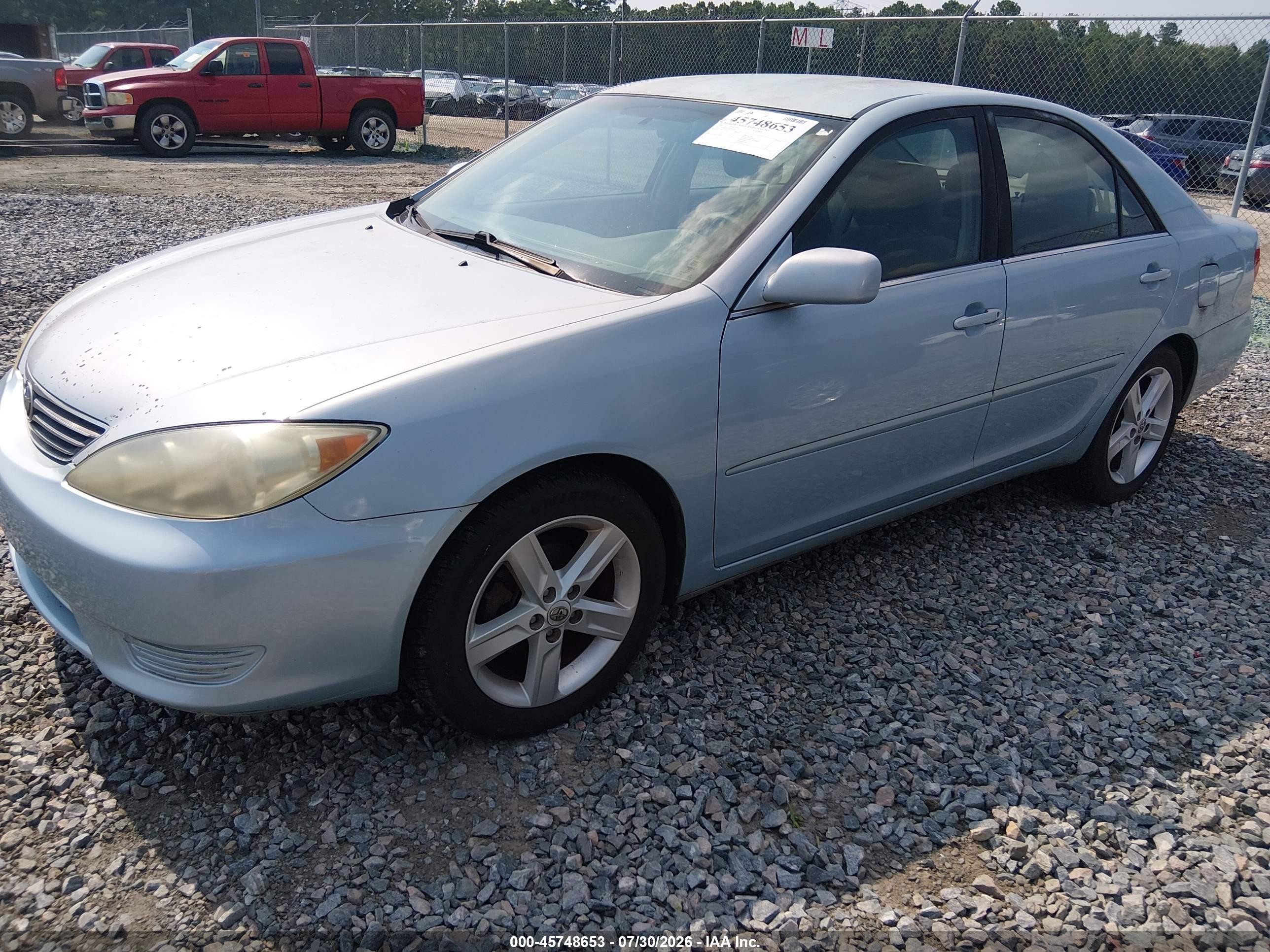 2005 Toyota Camry Le Синий vin: 4T1BE32K05U951921