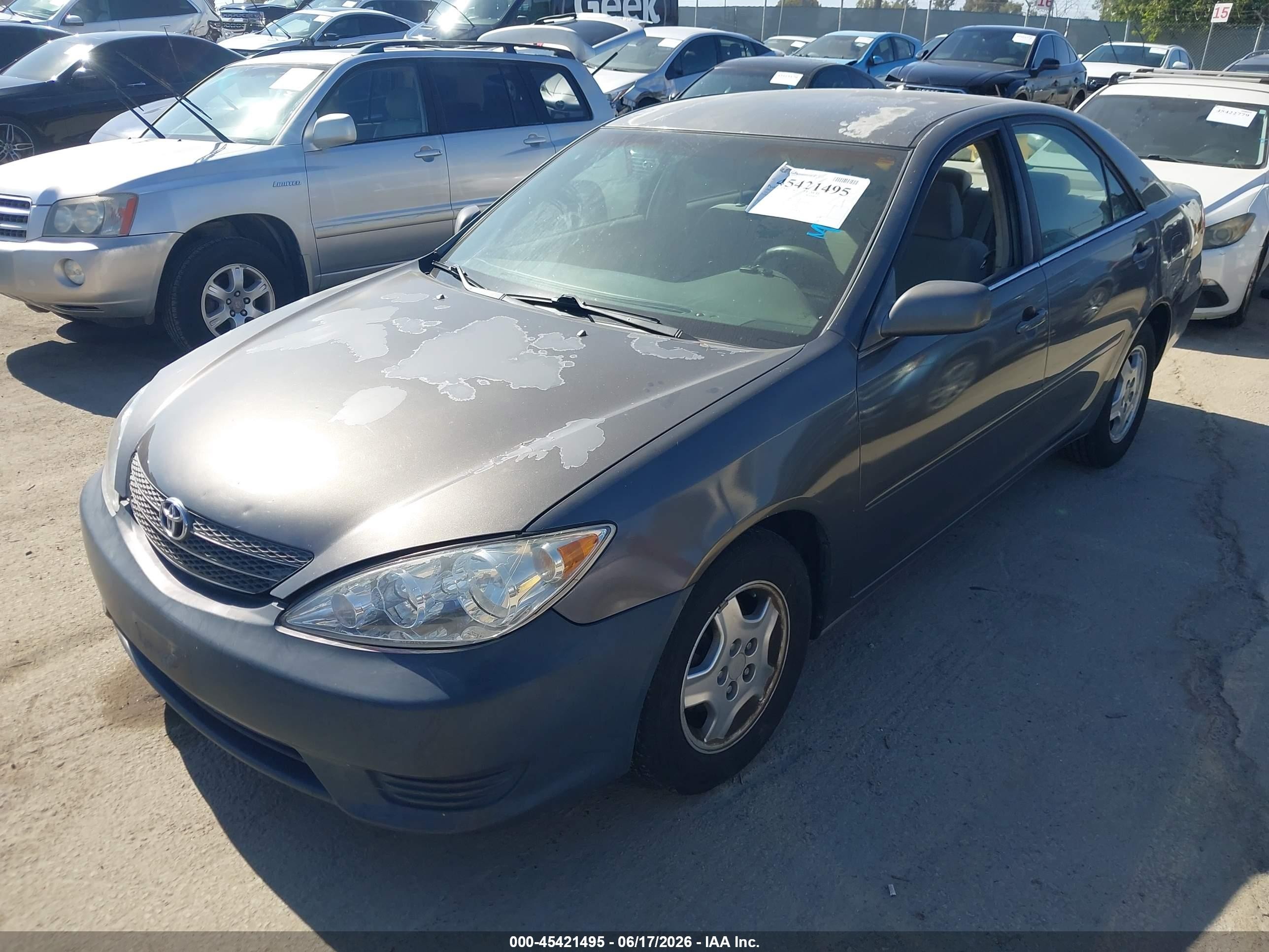 2005 Toyota Camry Le Gray vin: 4T1BE32K05U956875