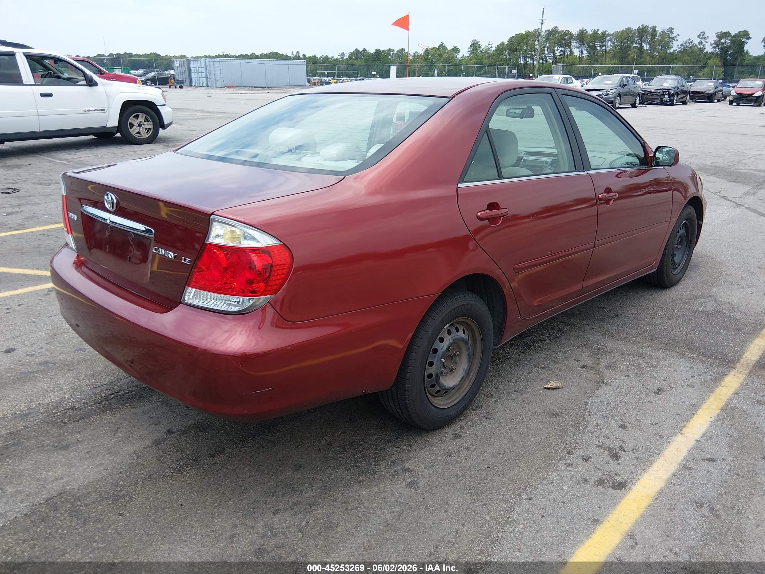 2006 Toyota Camry Le Бордовый vin: 4T1BE32K06U107072