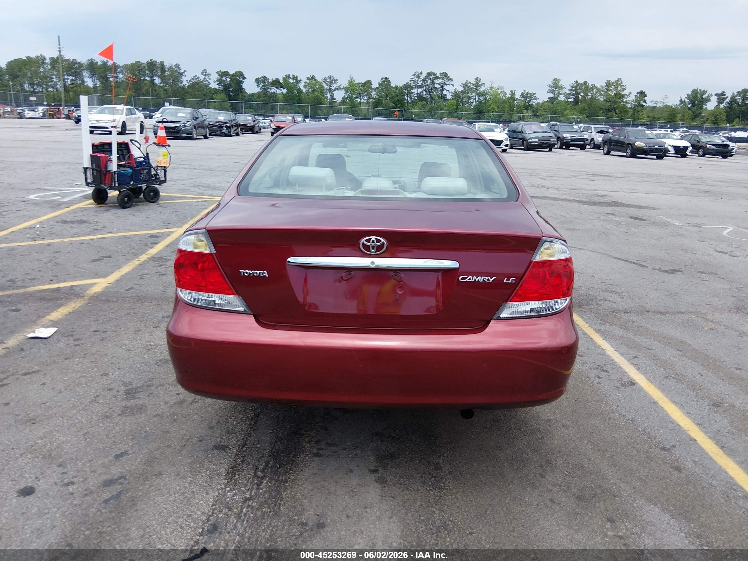2006 Toyota Camry Le Бордовый vin: 4T1BE32K06U107072