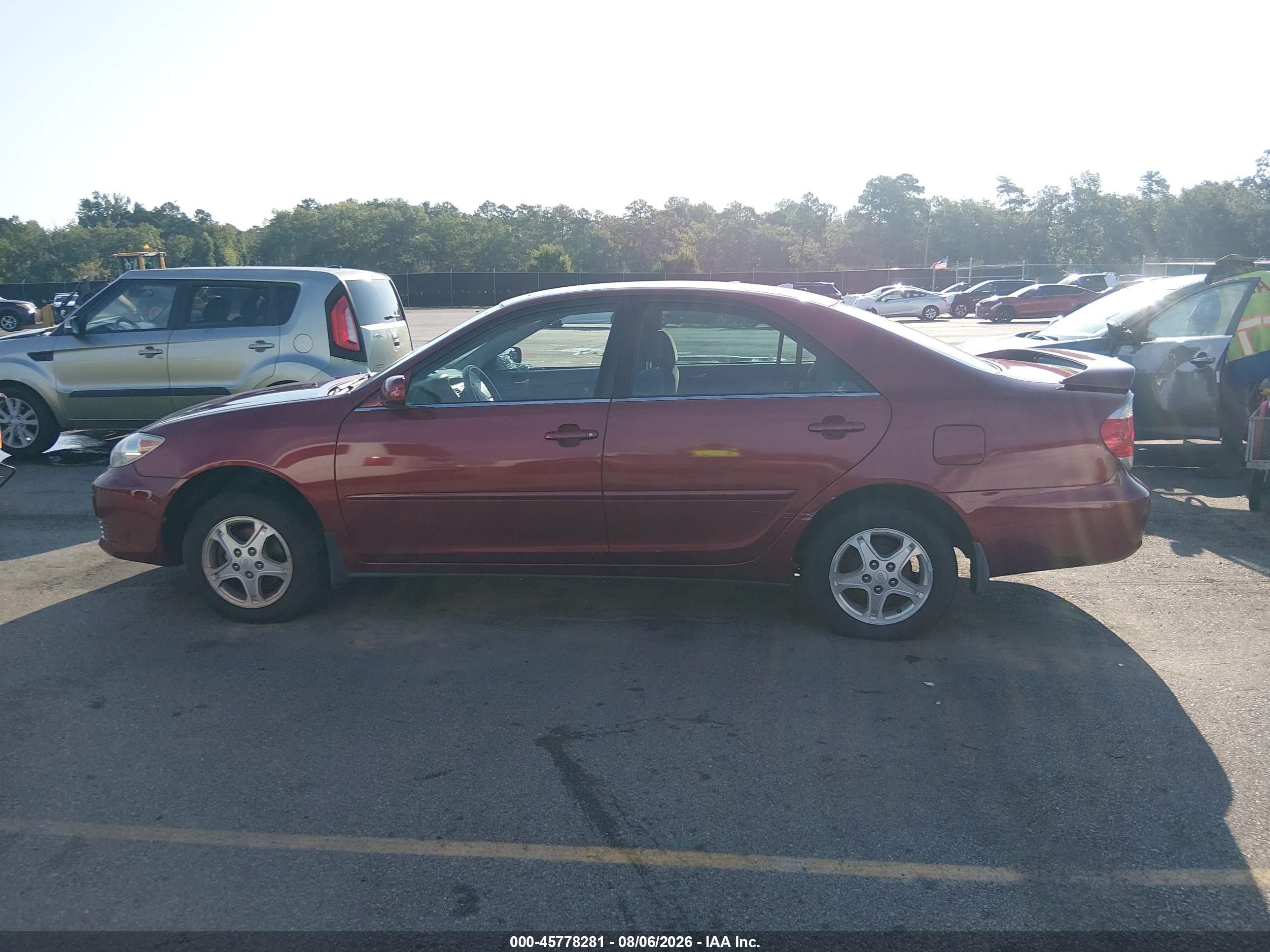 2006 Toyota Camry Le Бордовый vin: 4T1BE32K06U144977