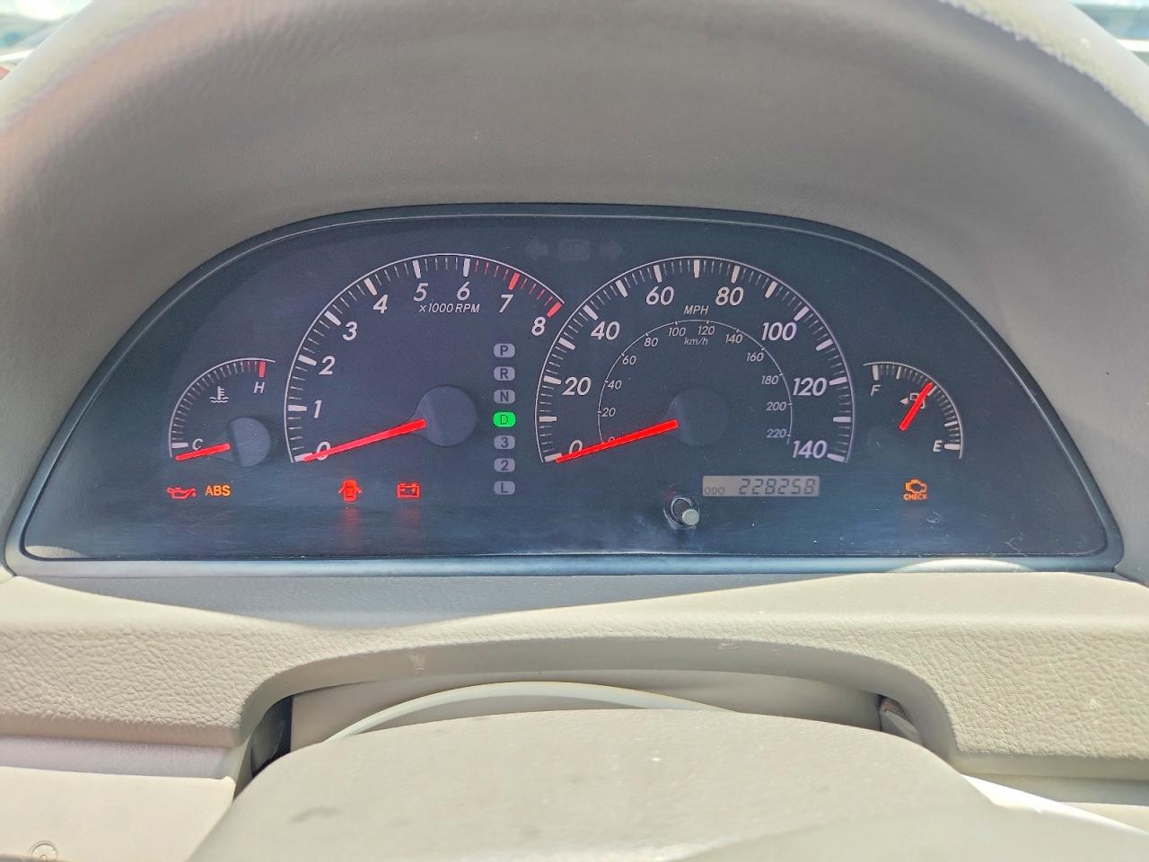 2006 Toyota Camry Le White vin: 4T1BE32K06U647702