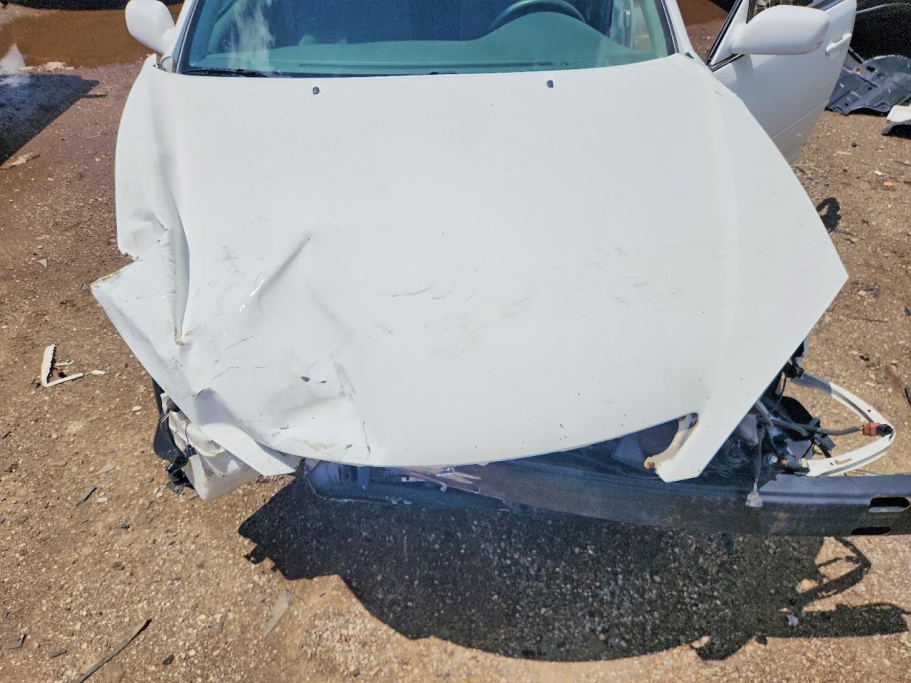 2006 Toyota Camry Le White vin: 4T1BE32K06U647702
