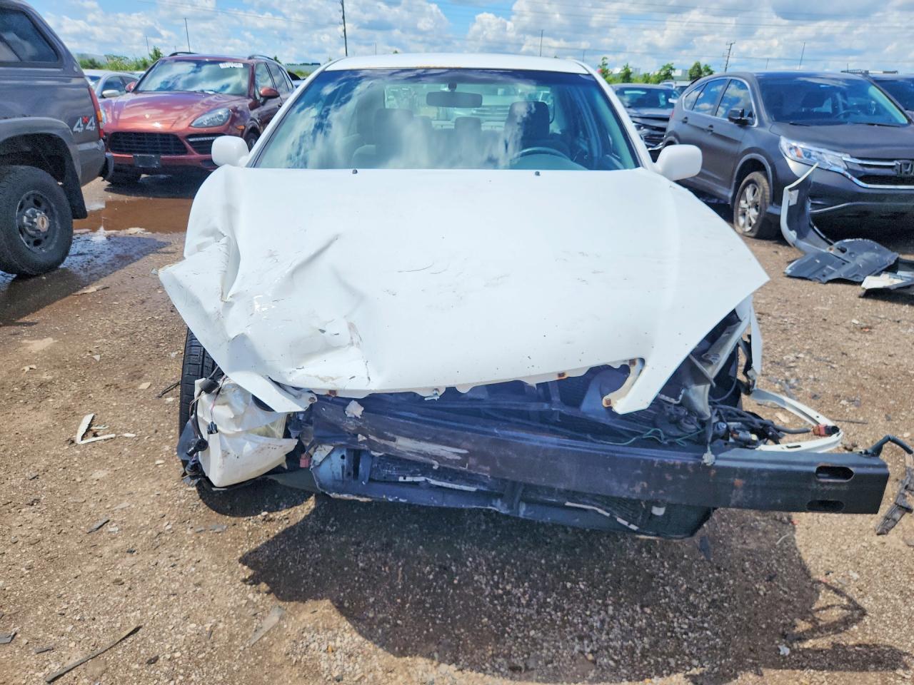 2006 Toyota Camry Le White vin: 4T1BE32K06U647702