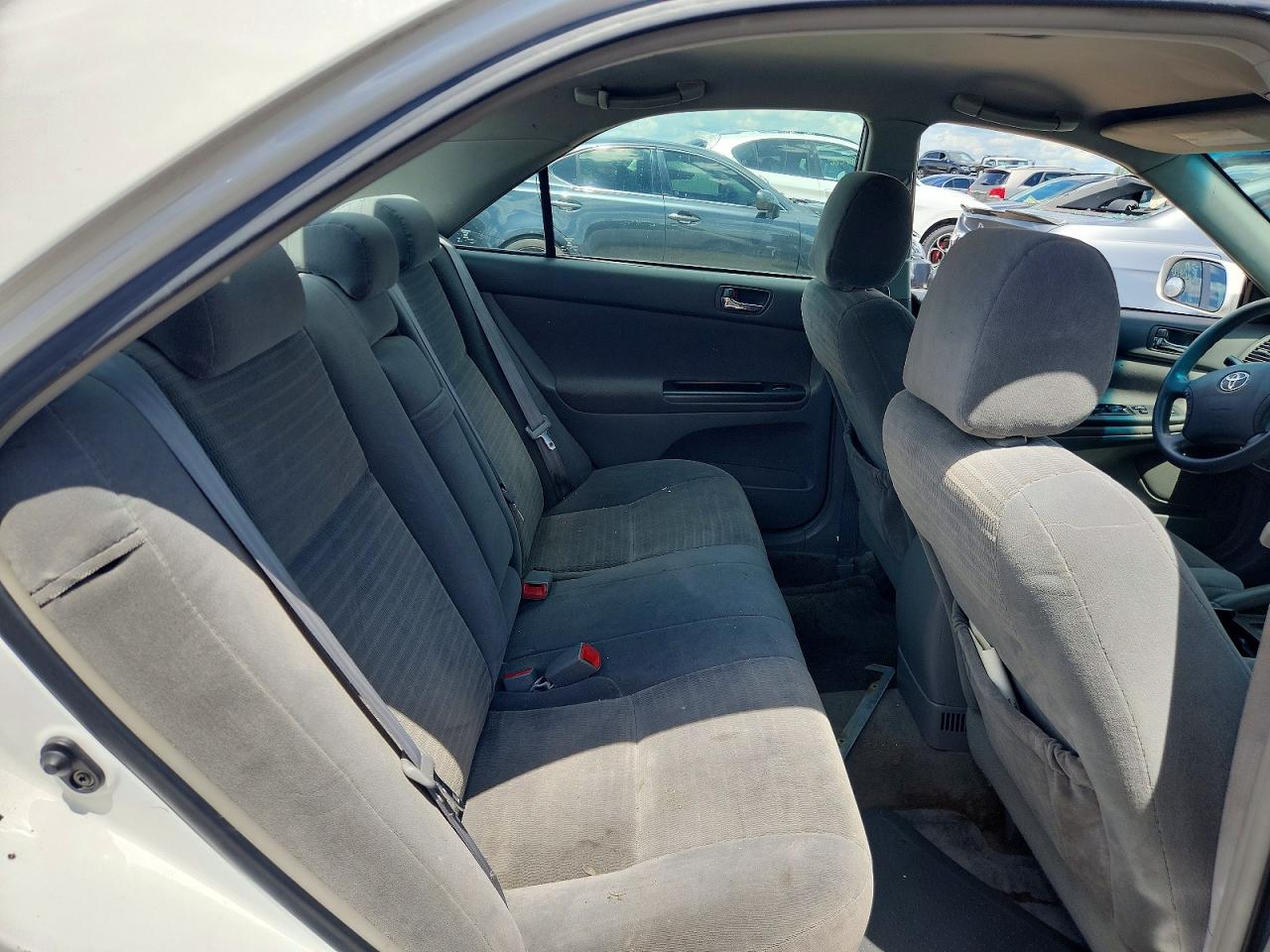 2006 Toyota Camry Le White vin: 4T1BE32K06U647702