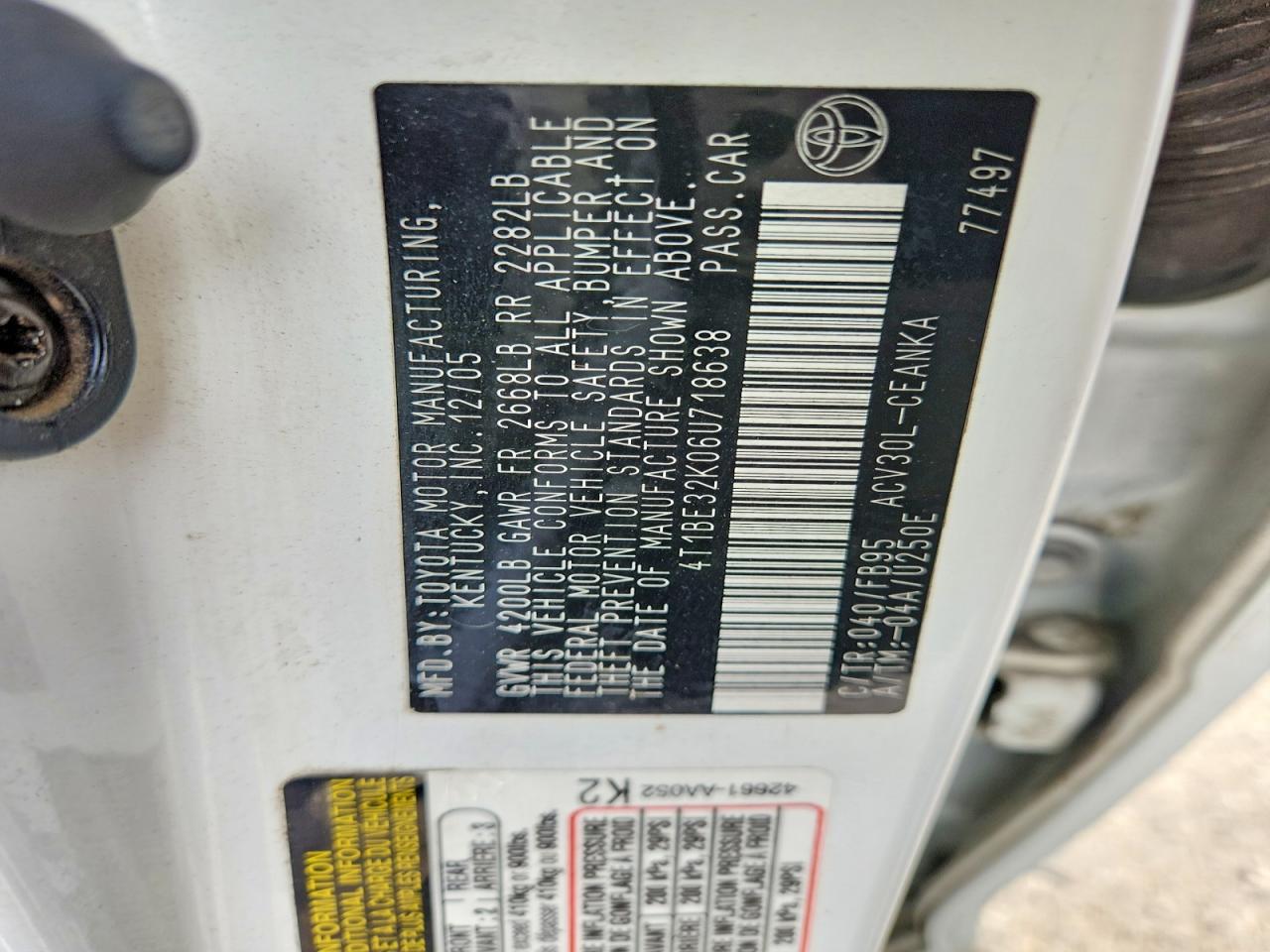 2006 Toyota Camry Le White vin: 4T1BE32K06U718638