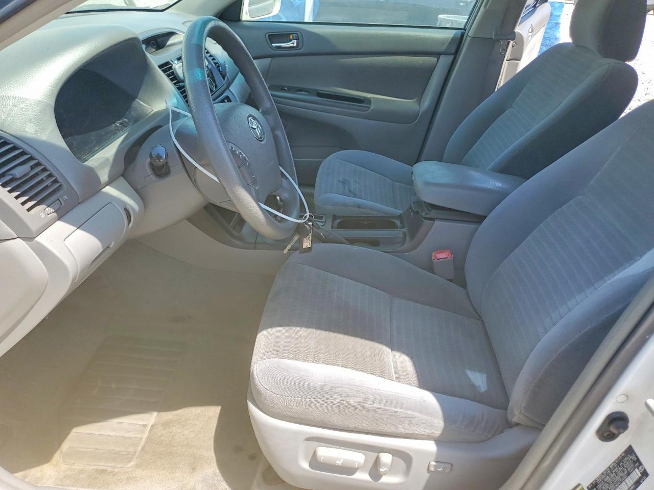 2006 Toyota Camry Le White vin: 4T1BE32K06U736069
