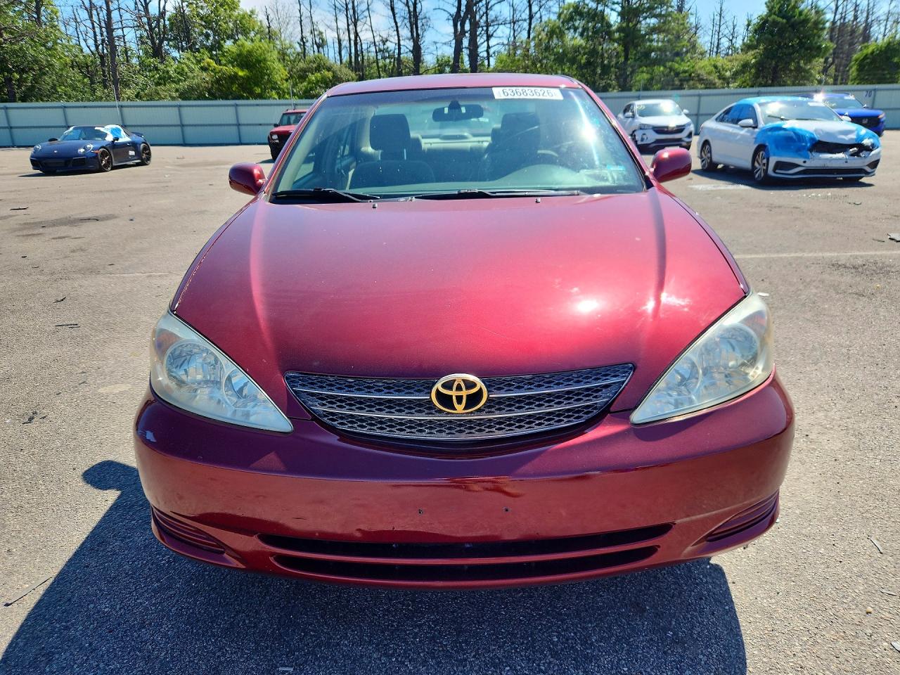 2002 Toyota Camry Le Maroon vin: 4T1BE32K12U032201
