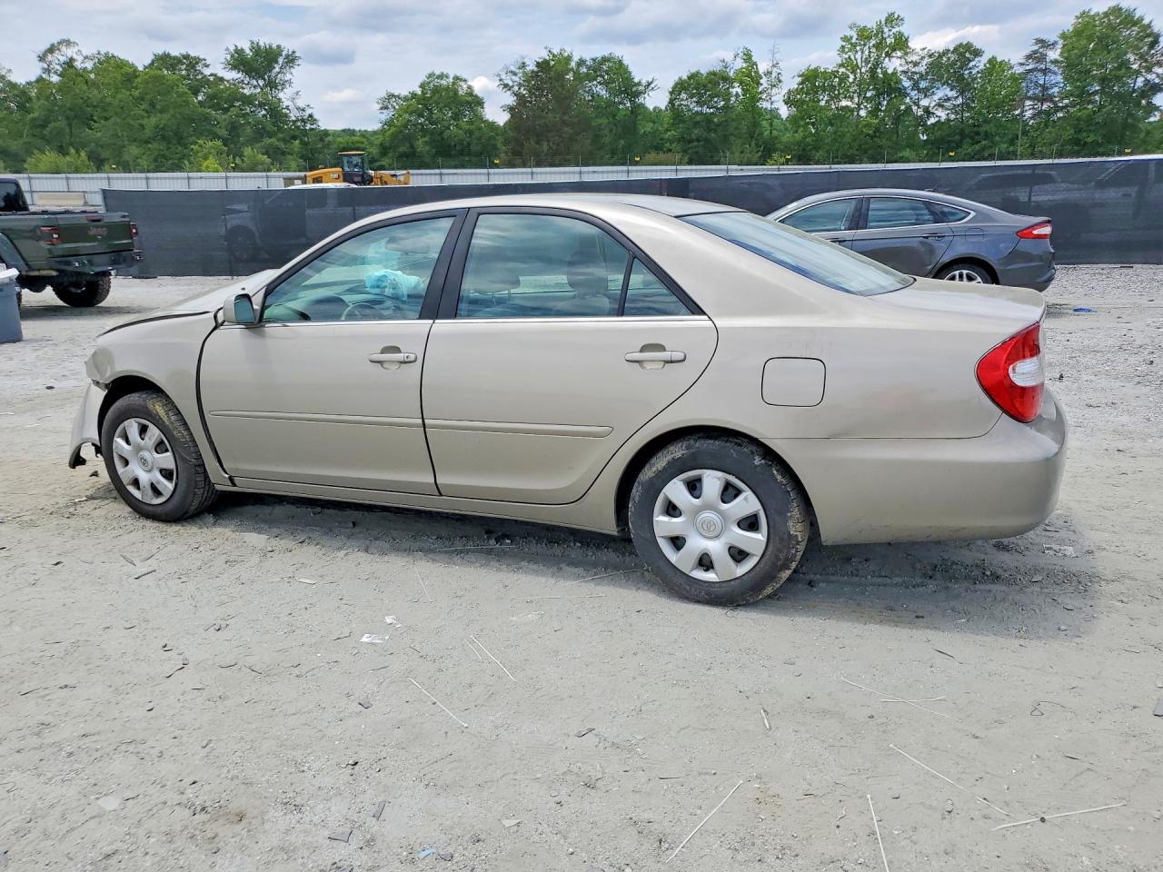 2002 Toyota Camry Le Beige vin: 4T1BE32K12U052769