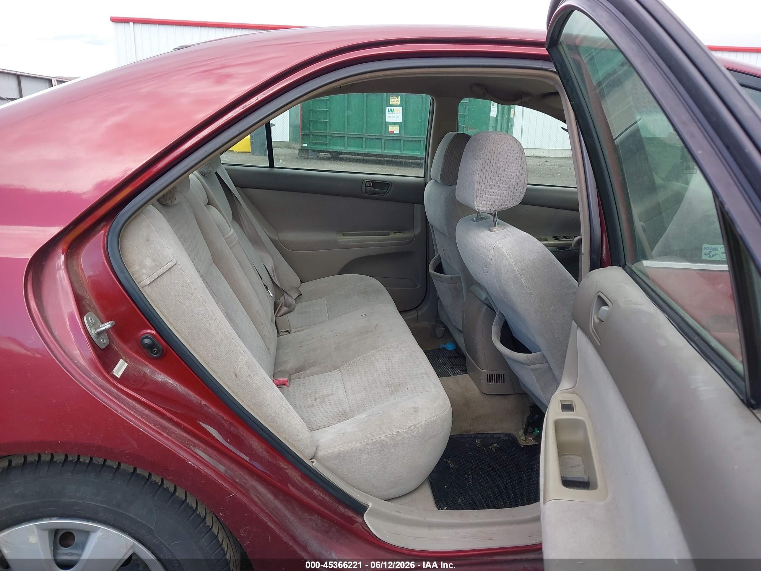 2002 Toyota Camry Le Burgundy vin: 4T1BE32K12U072049
