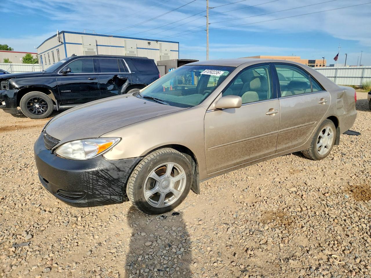 2002 Toyota Camry Le Tan vin: 4T1BE32K12U072343