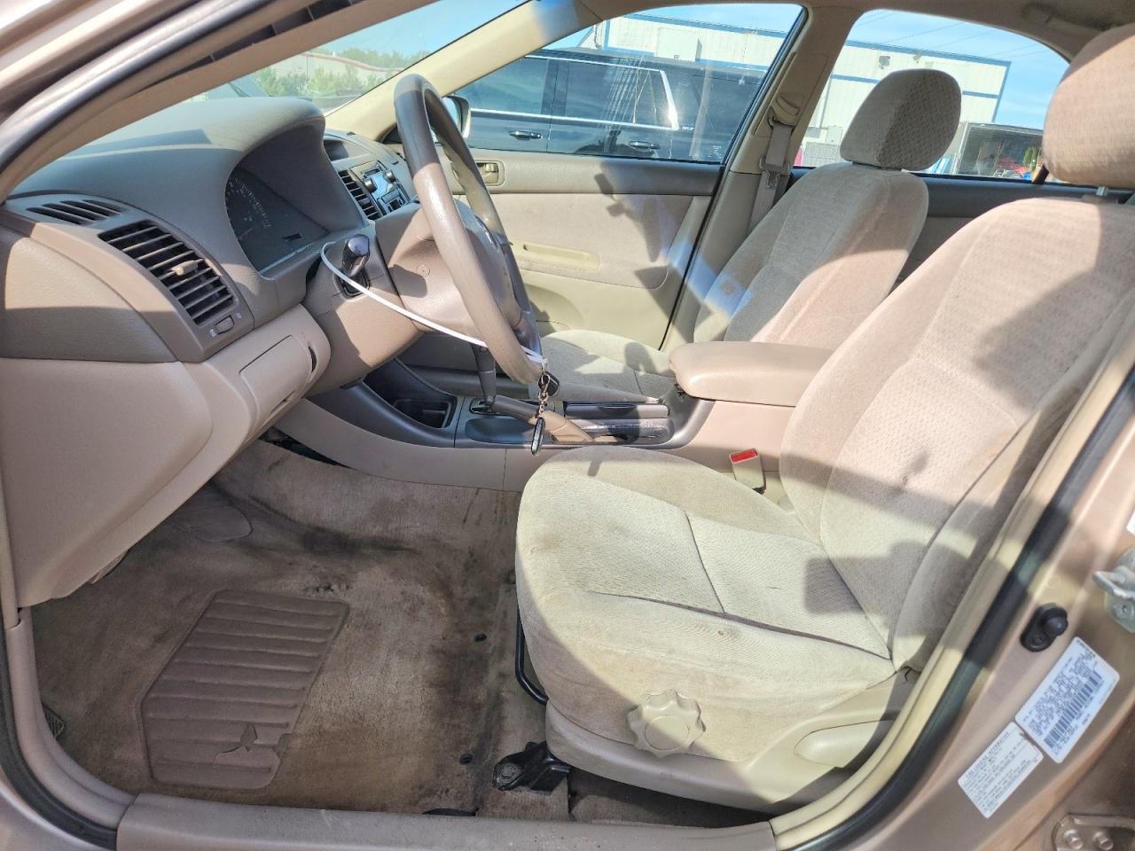 2002 Toyota Camry Le Tan vin: 4T1BE32K12U072343
