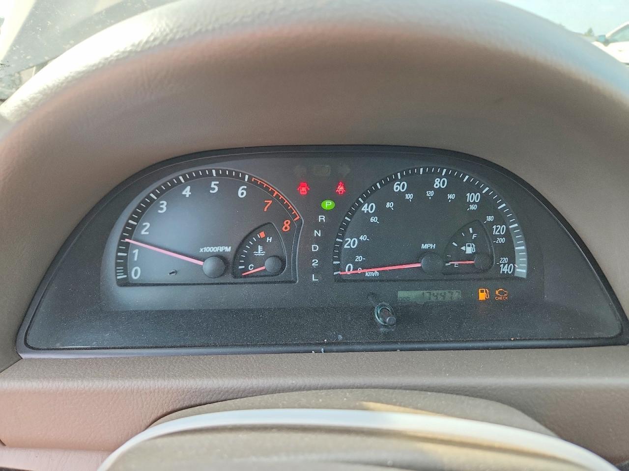 2002 Toyota Camry Le Tan vin: 4T1BE32K12U072343