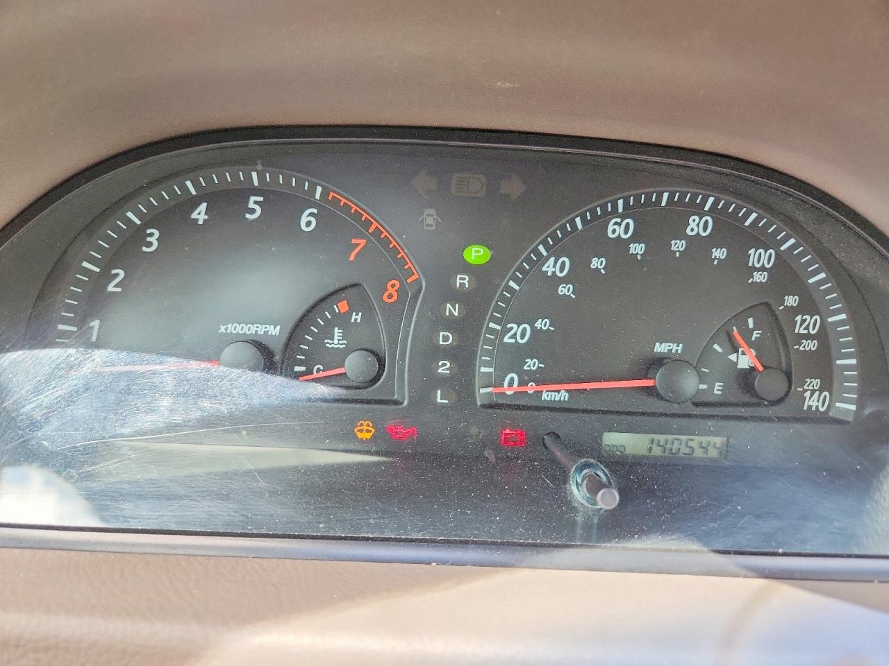 2002 Toyota Camry Le White vin: 4T1BE32K12U083519
