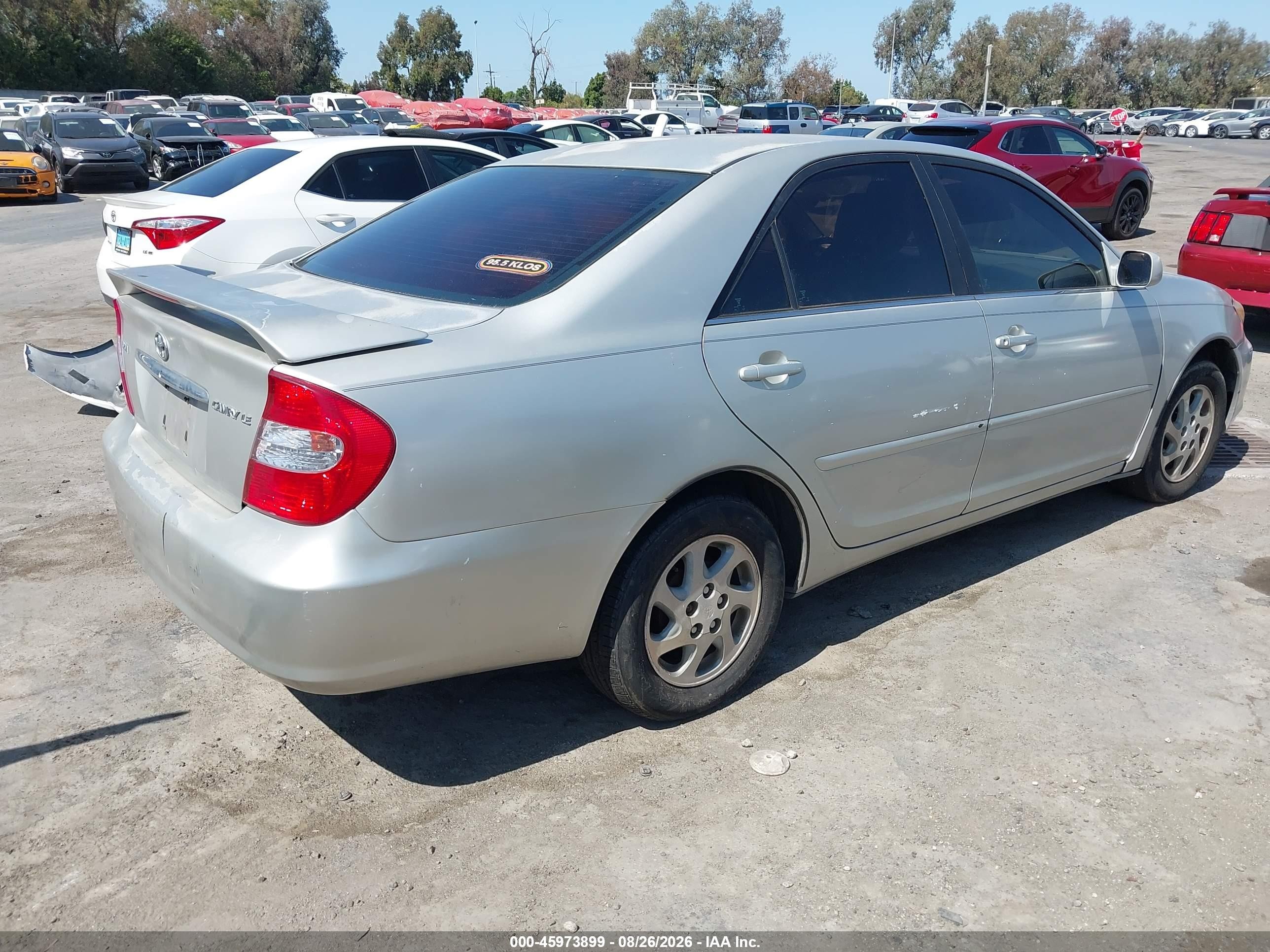 2002 Toyota Camry Le Silver vin: 4T1BE32K12U097386