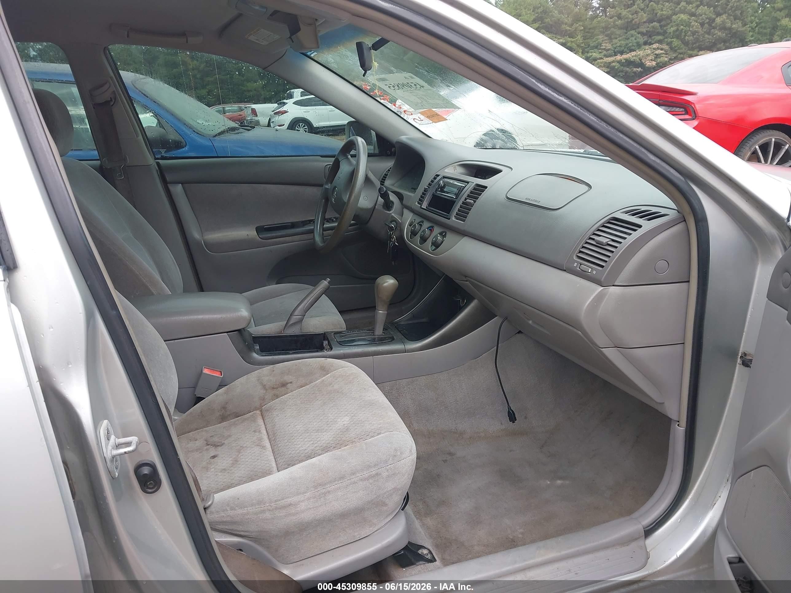 2002 Toyota Camry Le Silver vin: 4T1BE32K12U500895