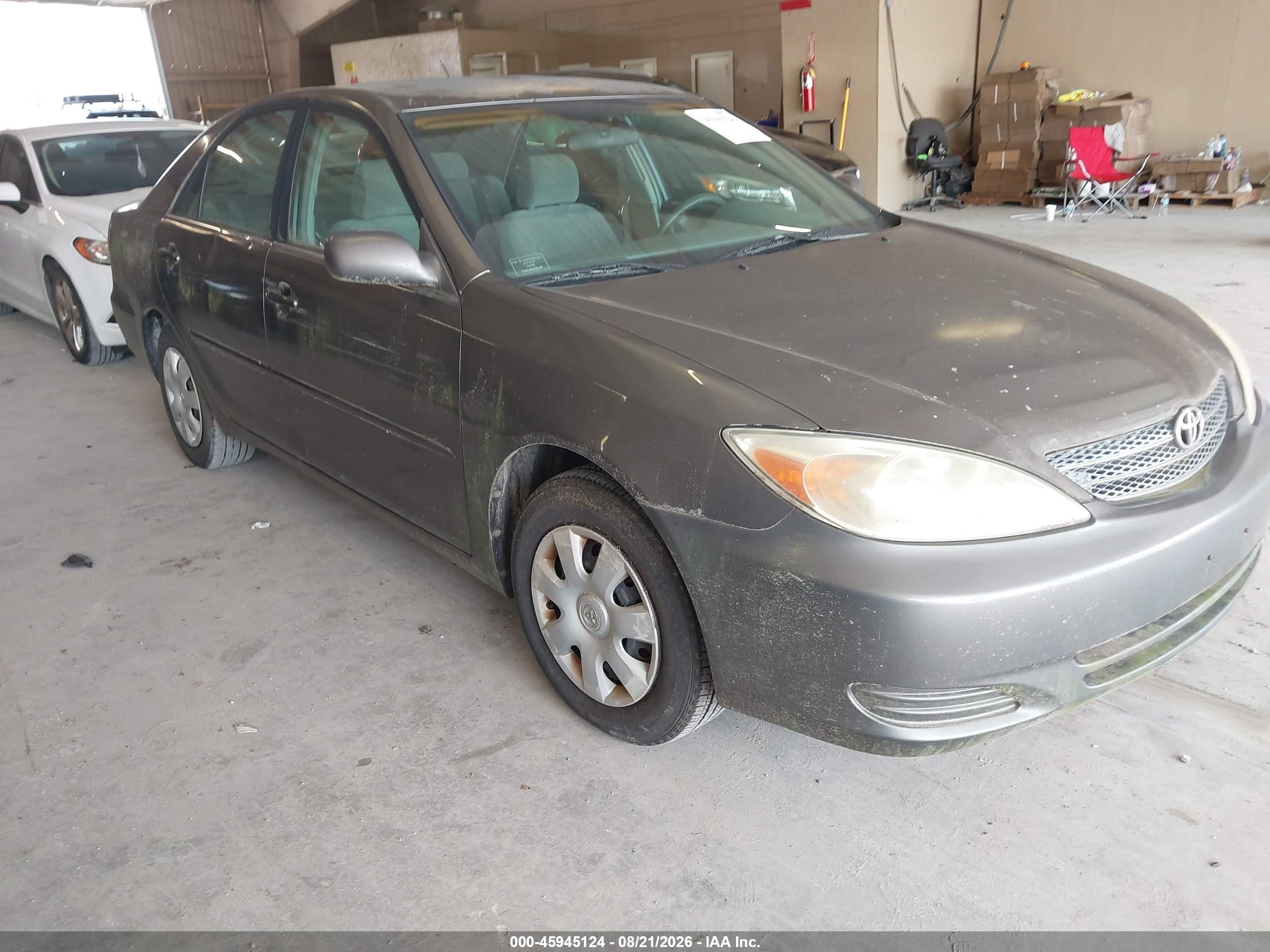 2002 Toyota Camry Le Бежевый vin: 4T1BE32K12U525697