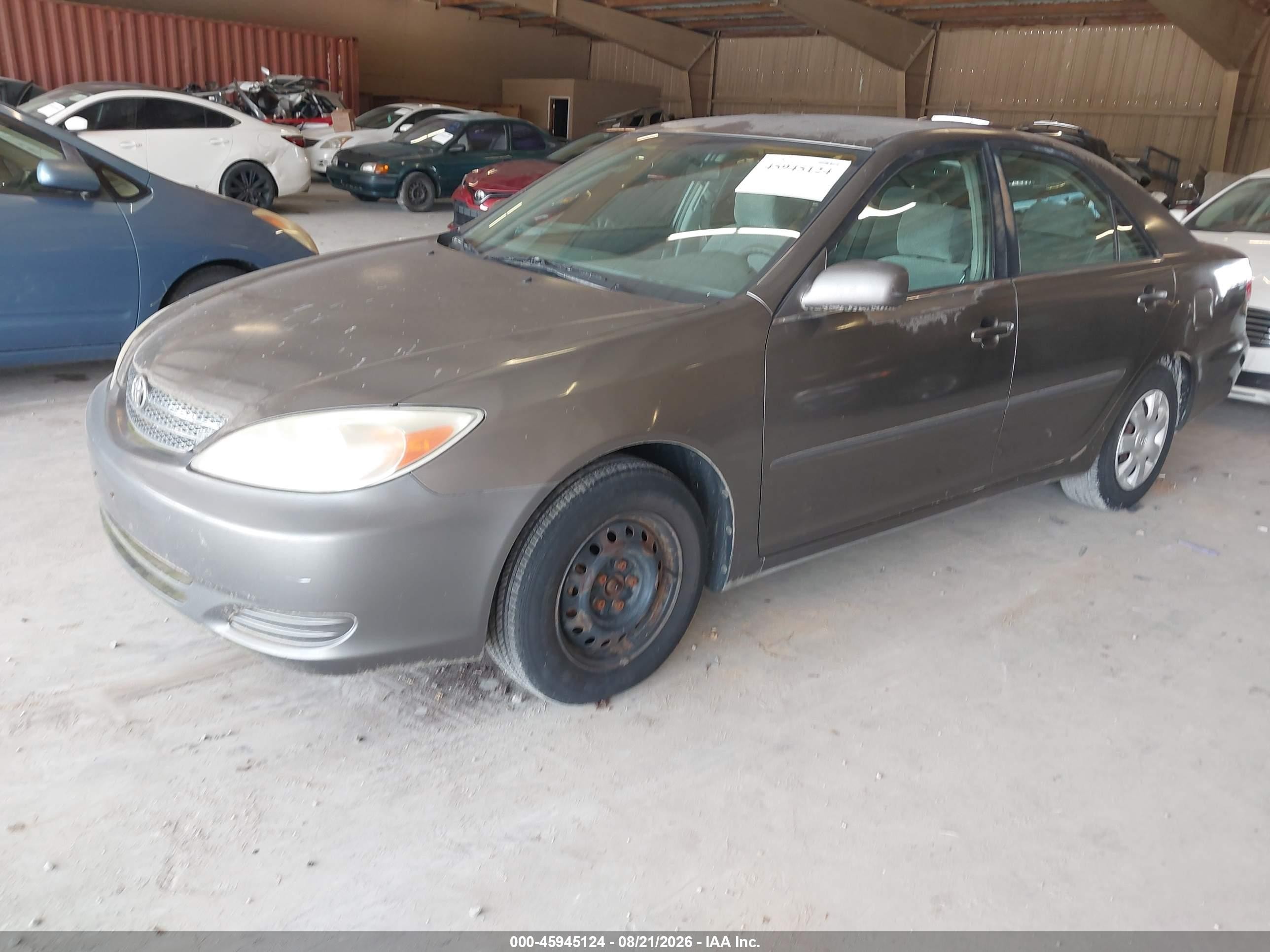 2002 Toyota Camry Le Beige vin: 4T1BE32K12U525697