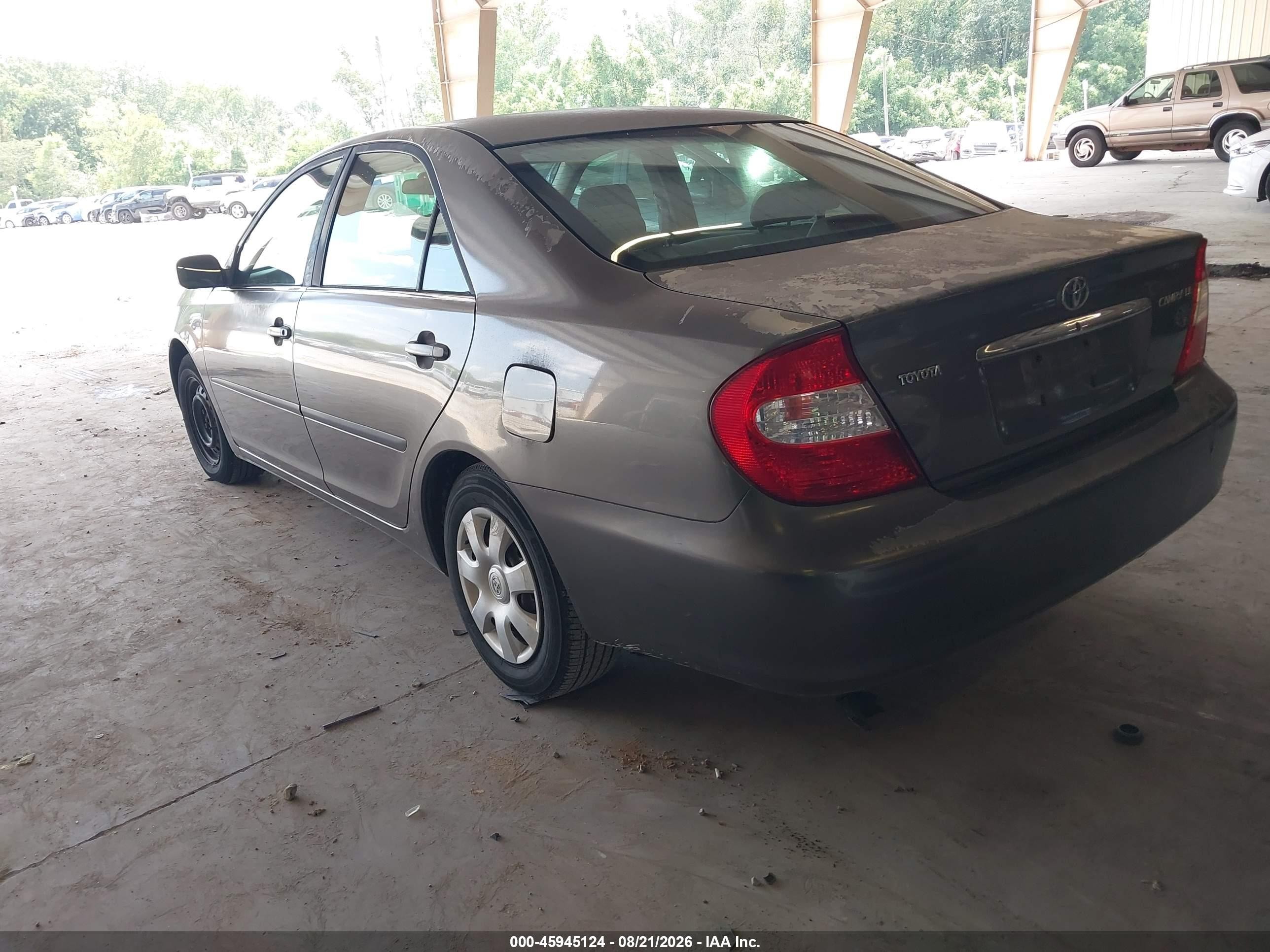 2002 Toyota Camry Le Beige vin: 4T1BE32K12U525697