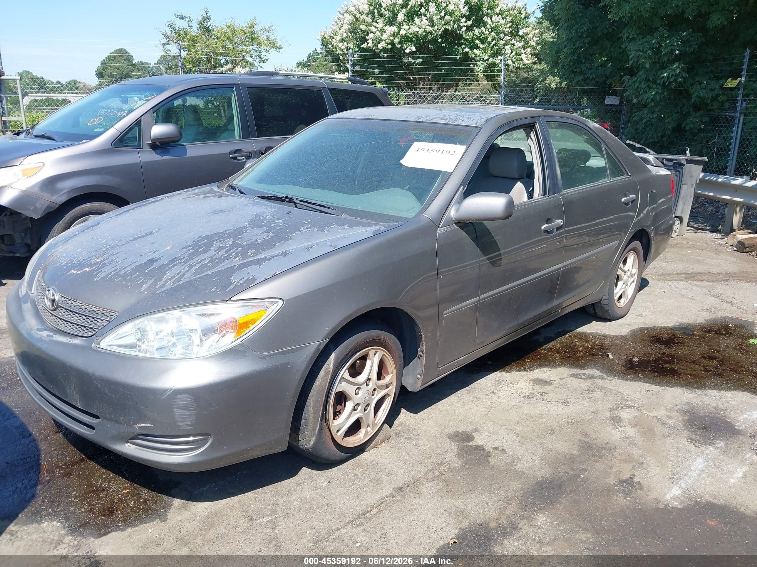 2002 Toyota Camry Le Gray vin: 4T1BE32K12U533203