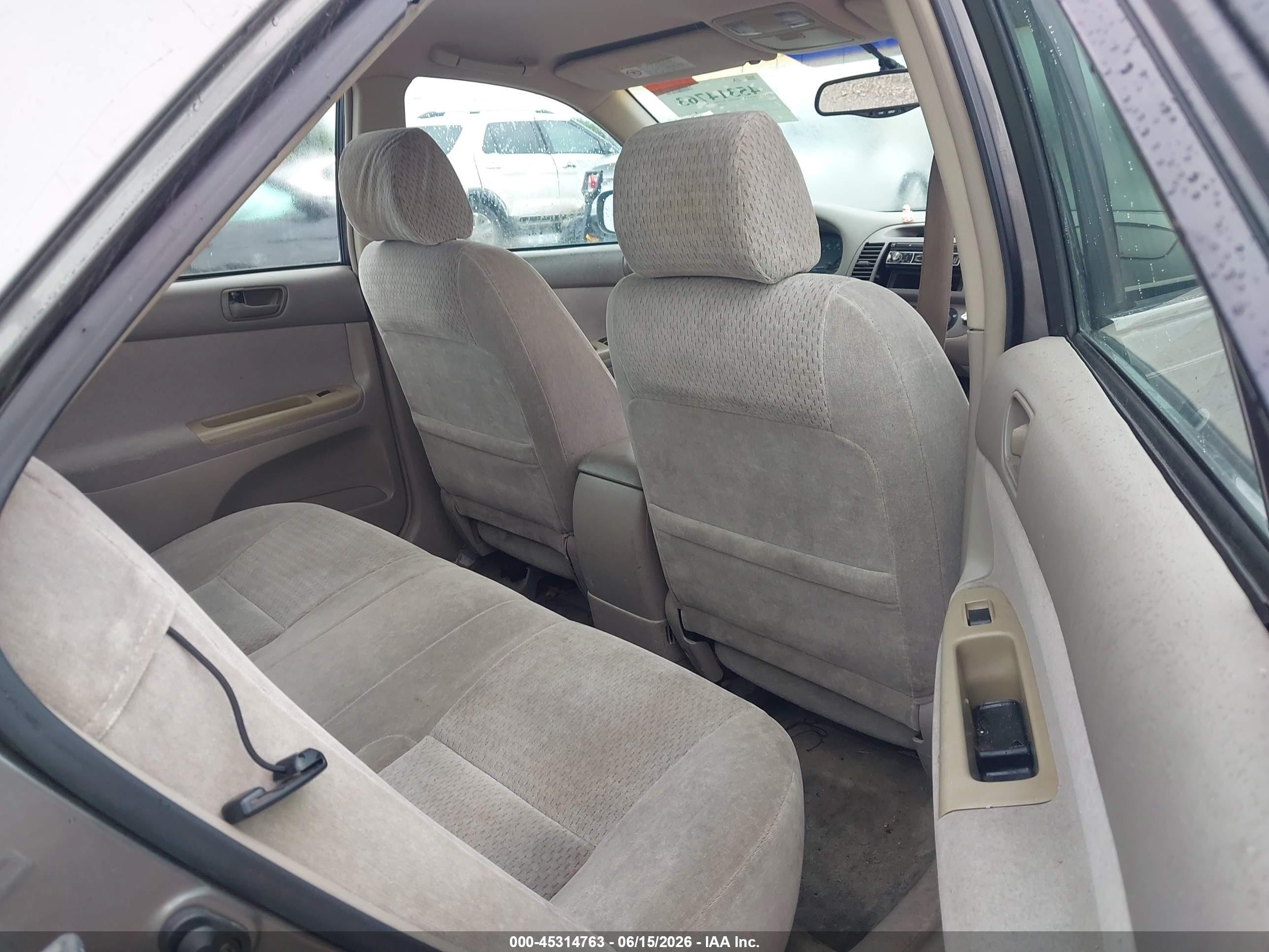 2002 Toyota Camry Le Gray vin: 4T1BE32K12U543942
