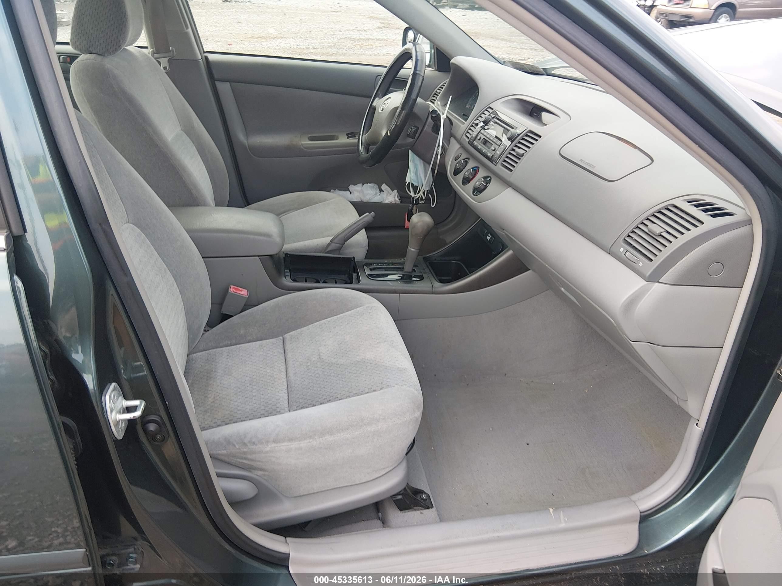 2002 Toyota Camry Le Green vin: 4T1BE32K12U544072
