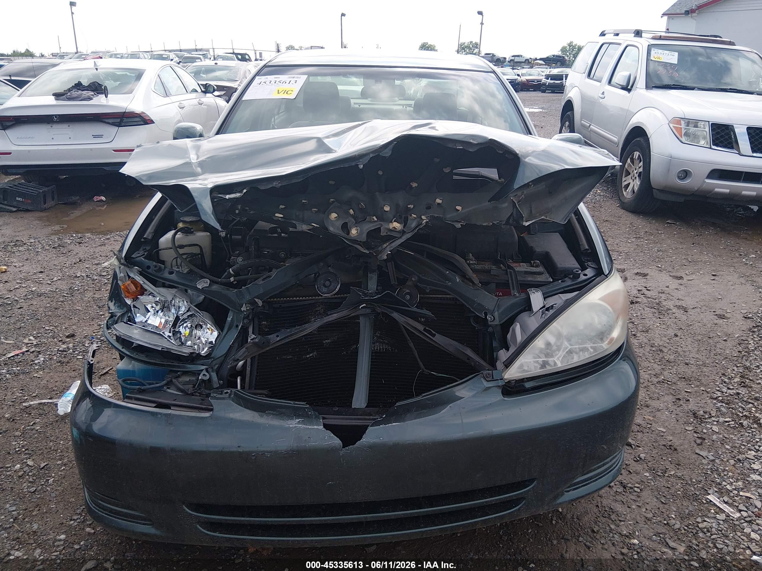 2002 Toyota Camry Le Green vin: 4T1BE32K12U544072