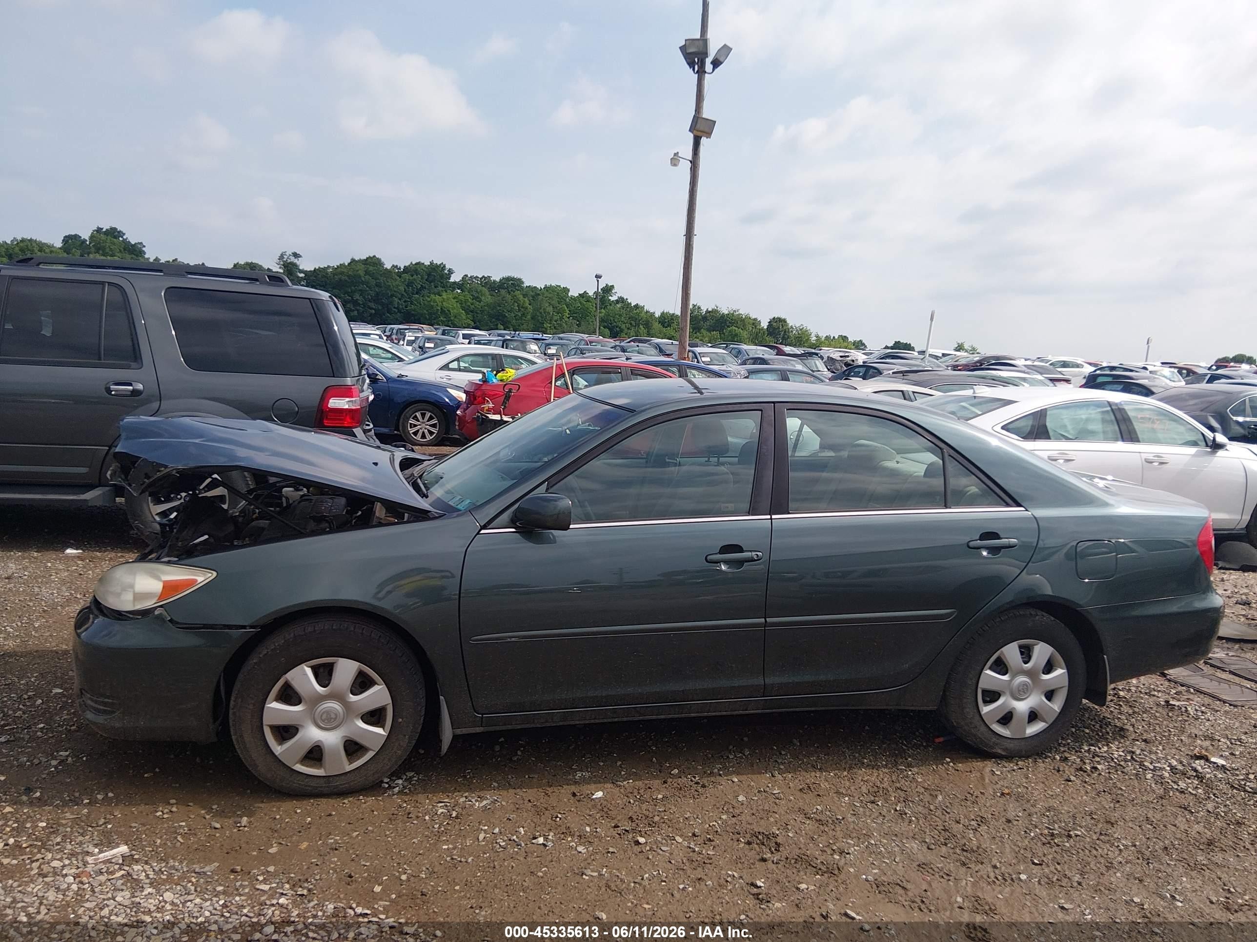 2002 Toyota Camry Le Green vin: 4T1BE32K12U544072