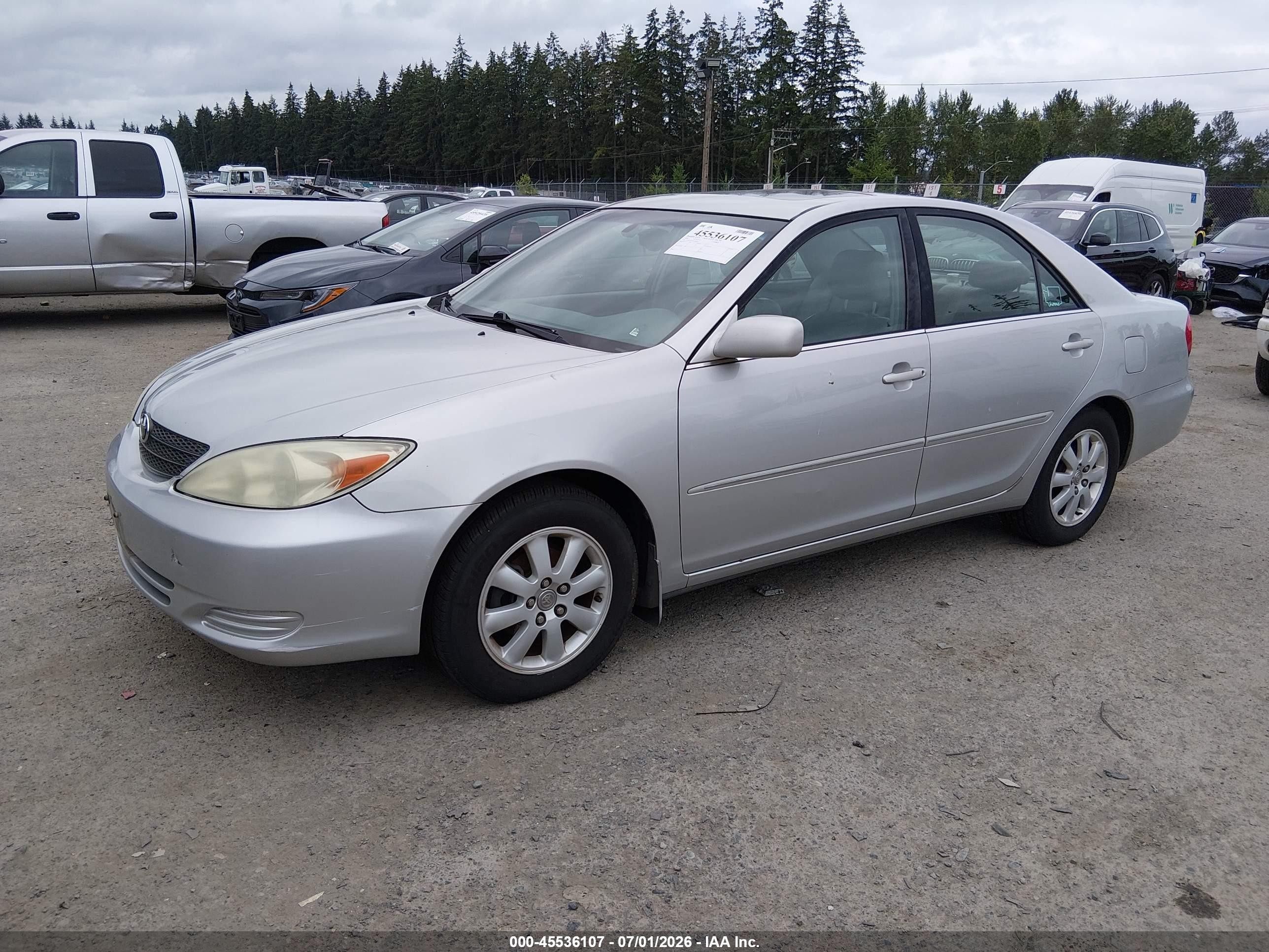 2002 Toyota Camry Xle Silver vin: 4T1BE32K12U589223